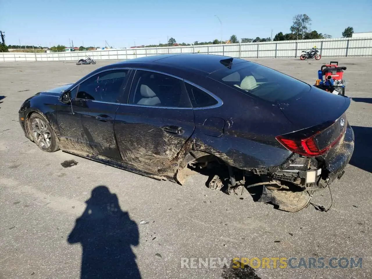 2 fotografías del automóvil dañado 5NPEF4JA9LH032374 HYUNDAI SONATA 2020