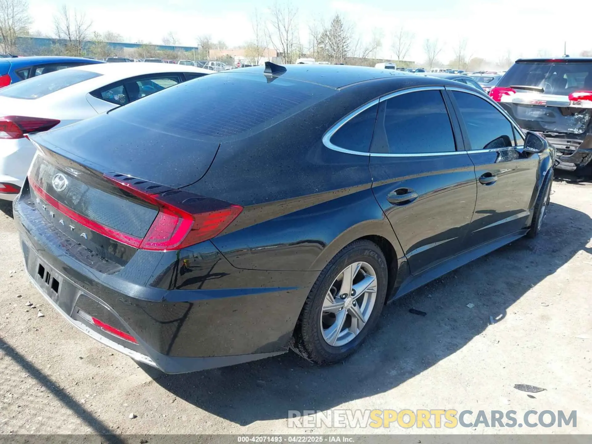 4 fotografías del automóvil dañado 5NPEG4JA0LH031000 HYUNDAI SONATA 2020