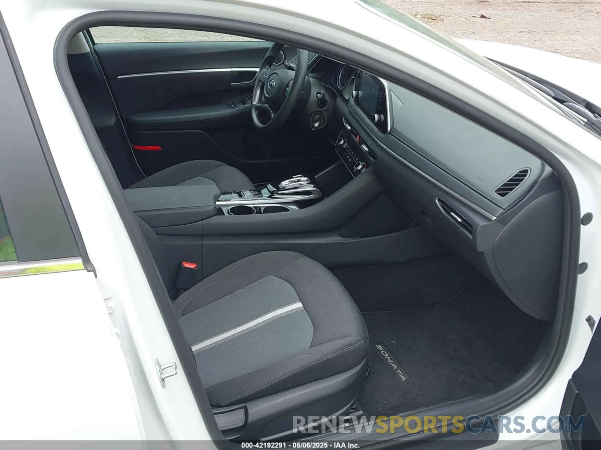 5 fotografías del automóvil dañado 5NPEG4JA1LH043060 HYUNDAI SONATA 2020