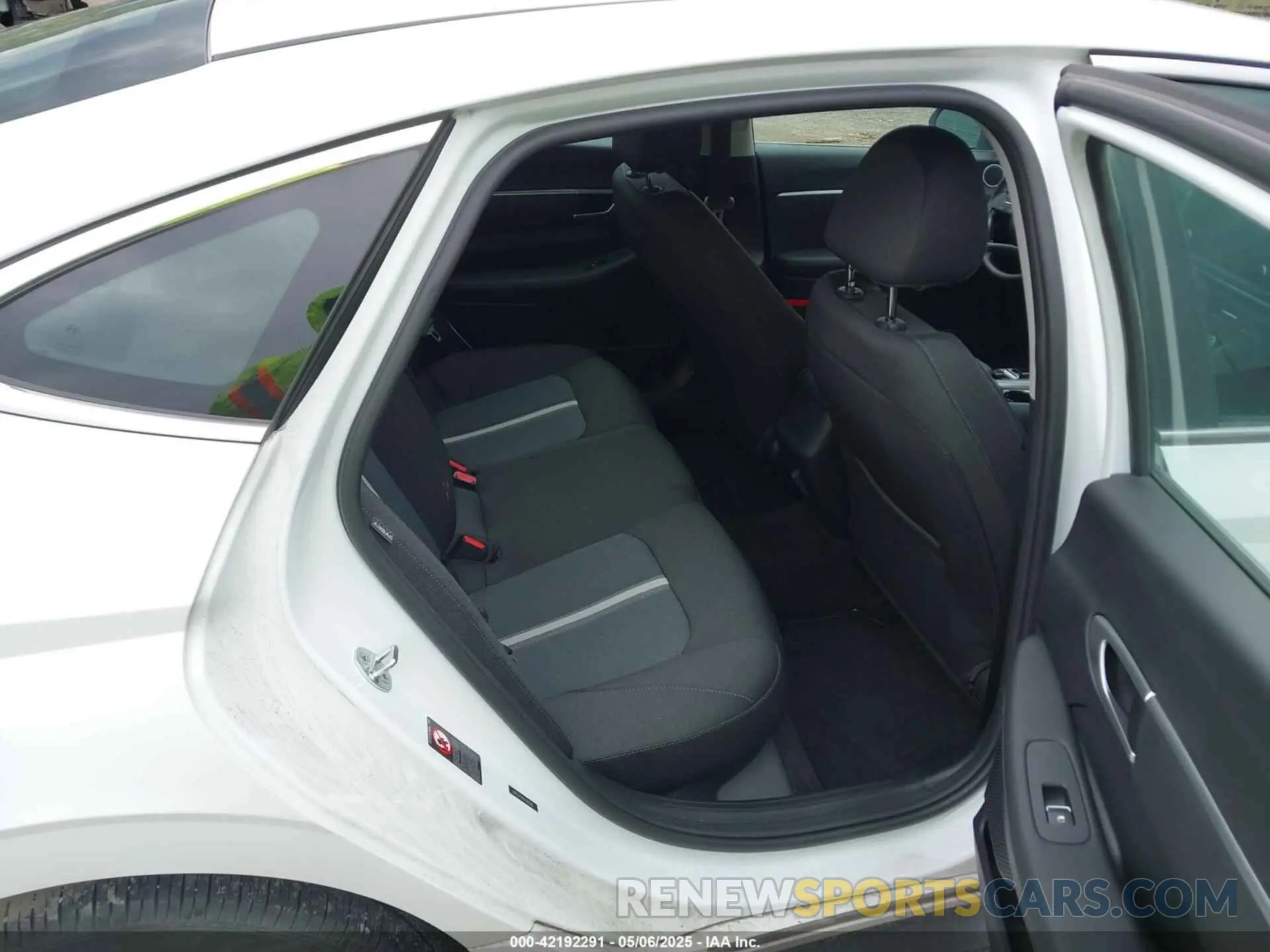 8 fotografías del automóvil dañado 5NPEG4JA1LH043060 HYUNDAI SONATA 2020