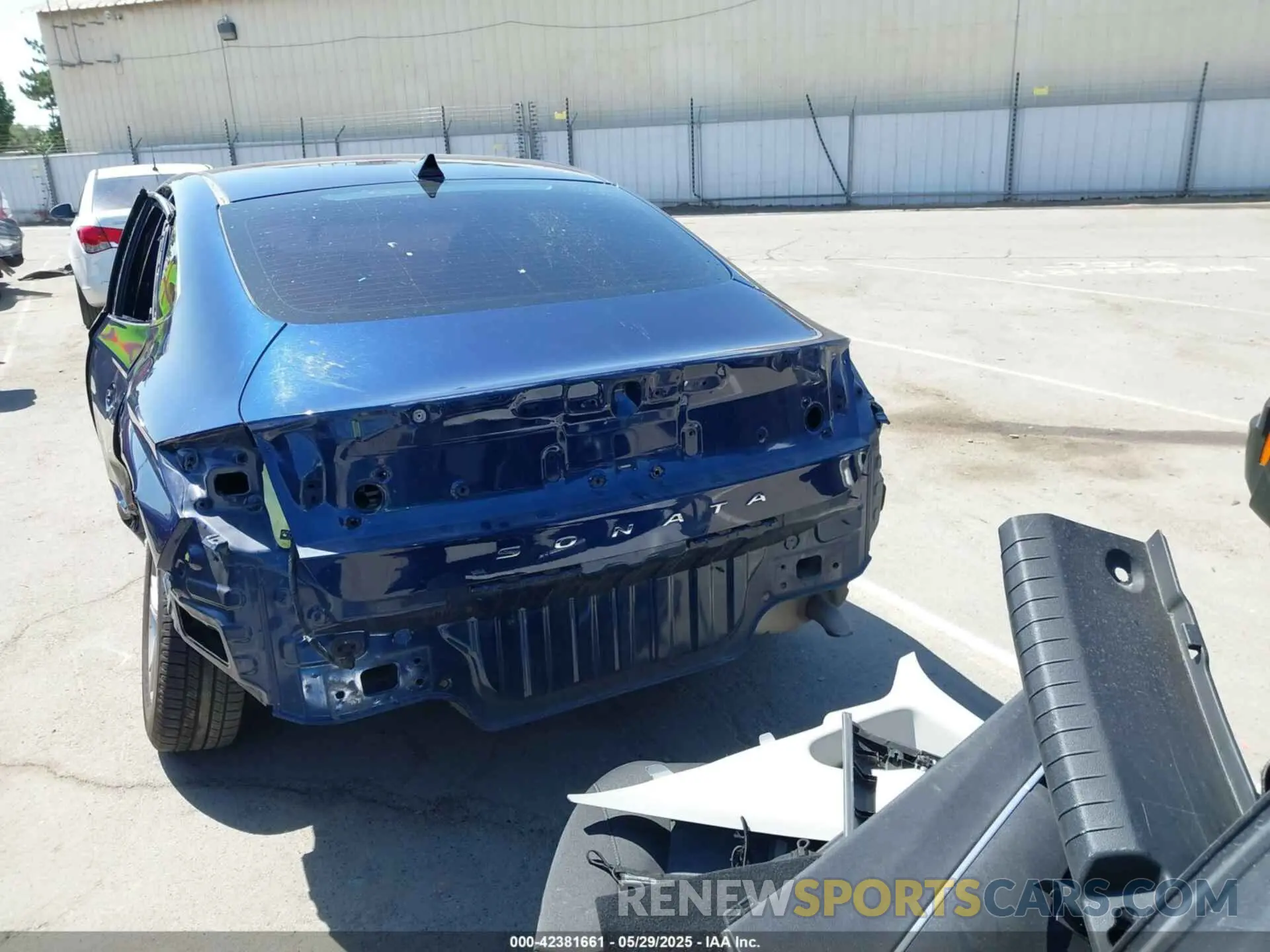 17 fotografías del automóvil dañado 5NPEG4JA1LH043284 HYUNDAI SONATA 2020