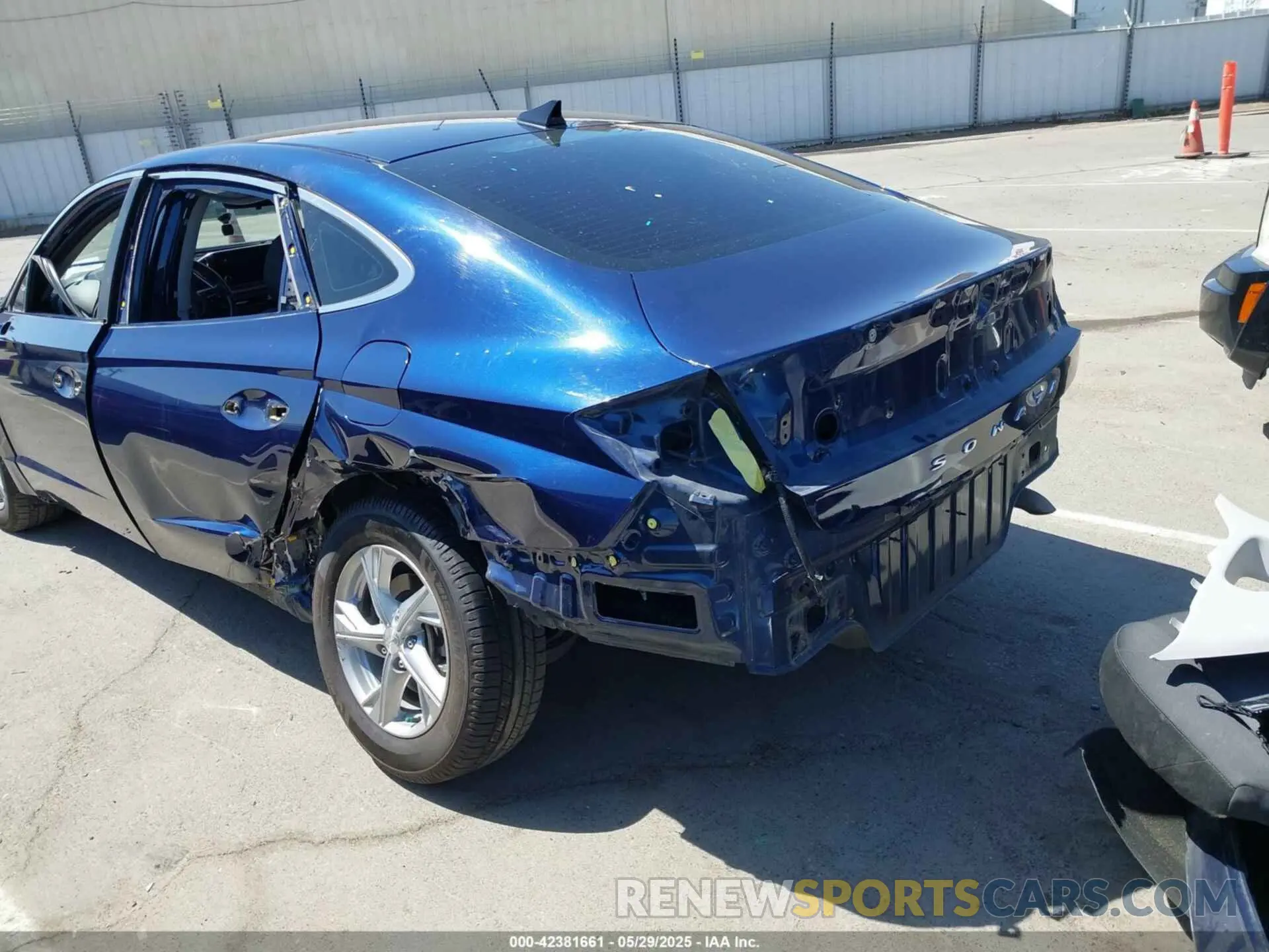 19 fotografías del automóvil dañado 5NPEG4JA1LH043284 HYUNDAI SONATA 2020