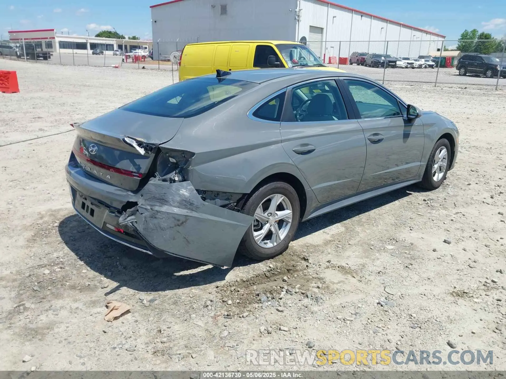 4 fotografías del automóvil dañado 5NPEG4JA2LH044931 HYUNDAI SONATA 2020