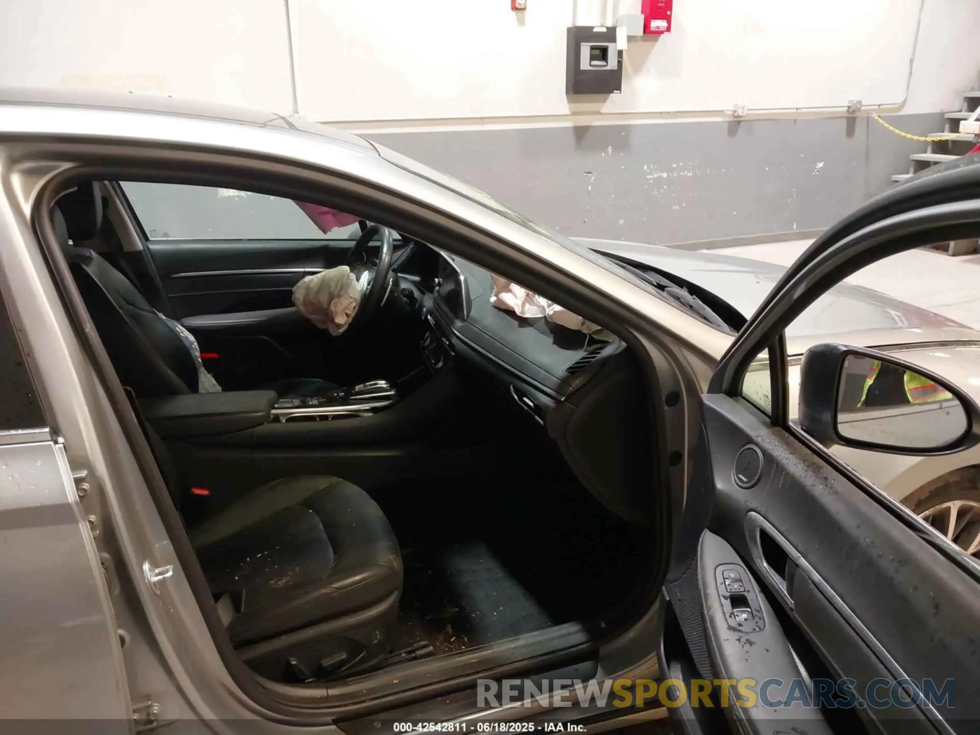 5 fotografías del automóvil dañado 5NPEH4J24LH058514 HYUNDAI SONATA 2020