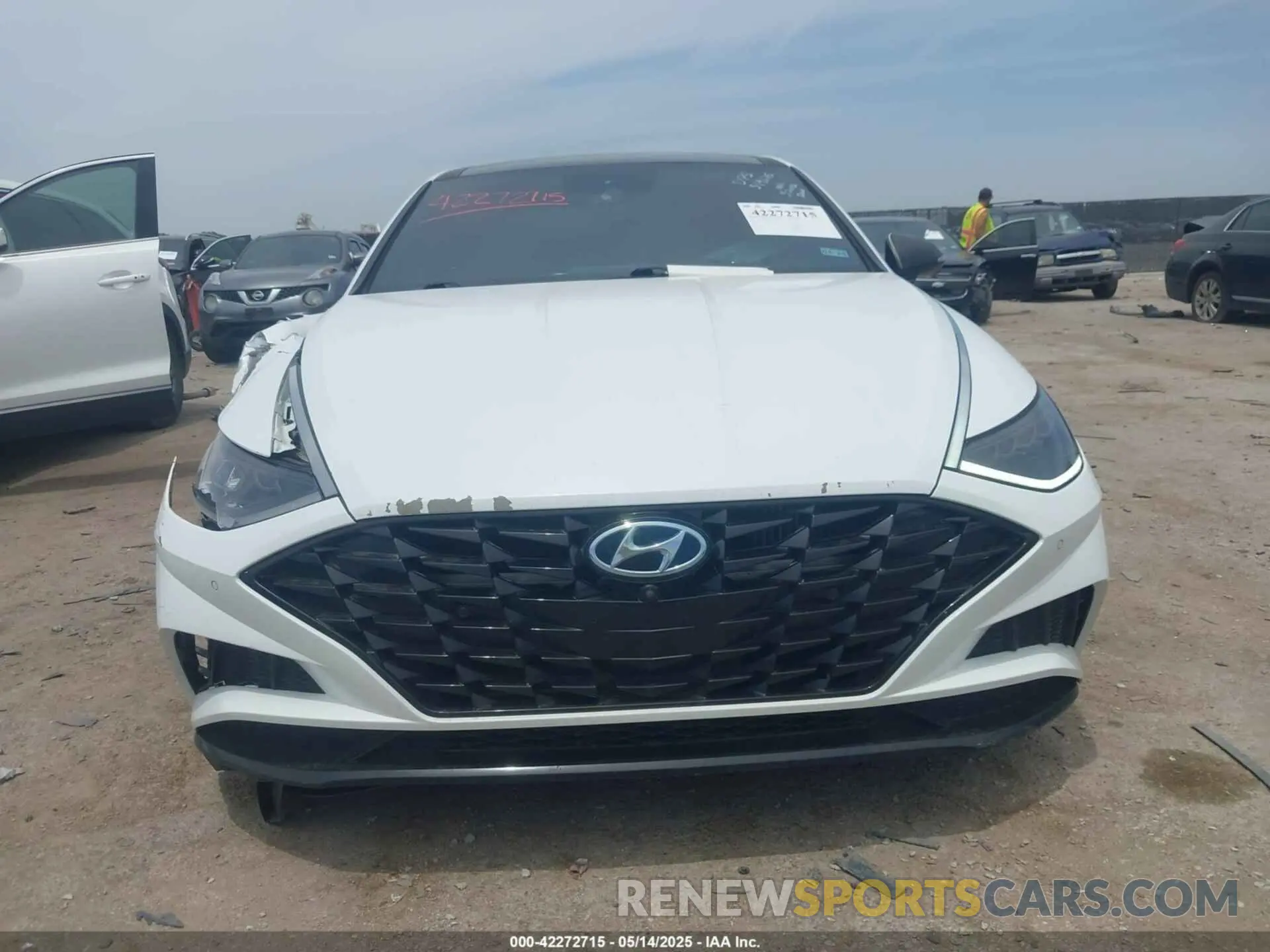 12 fotografías del automóvil dañado 5NPEH4J25LH025263 HYUNDAI SONATA 2020