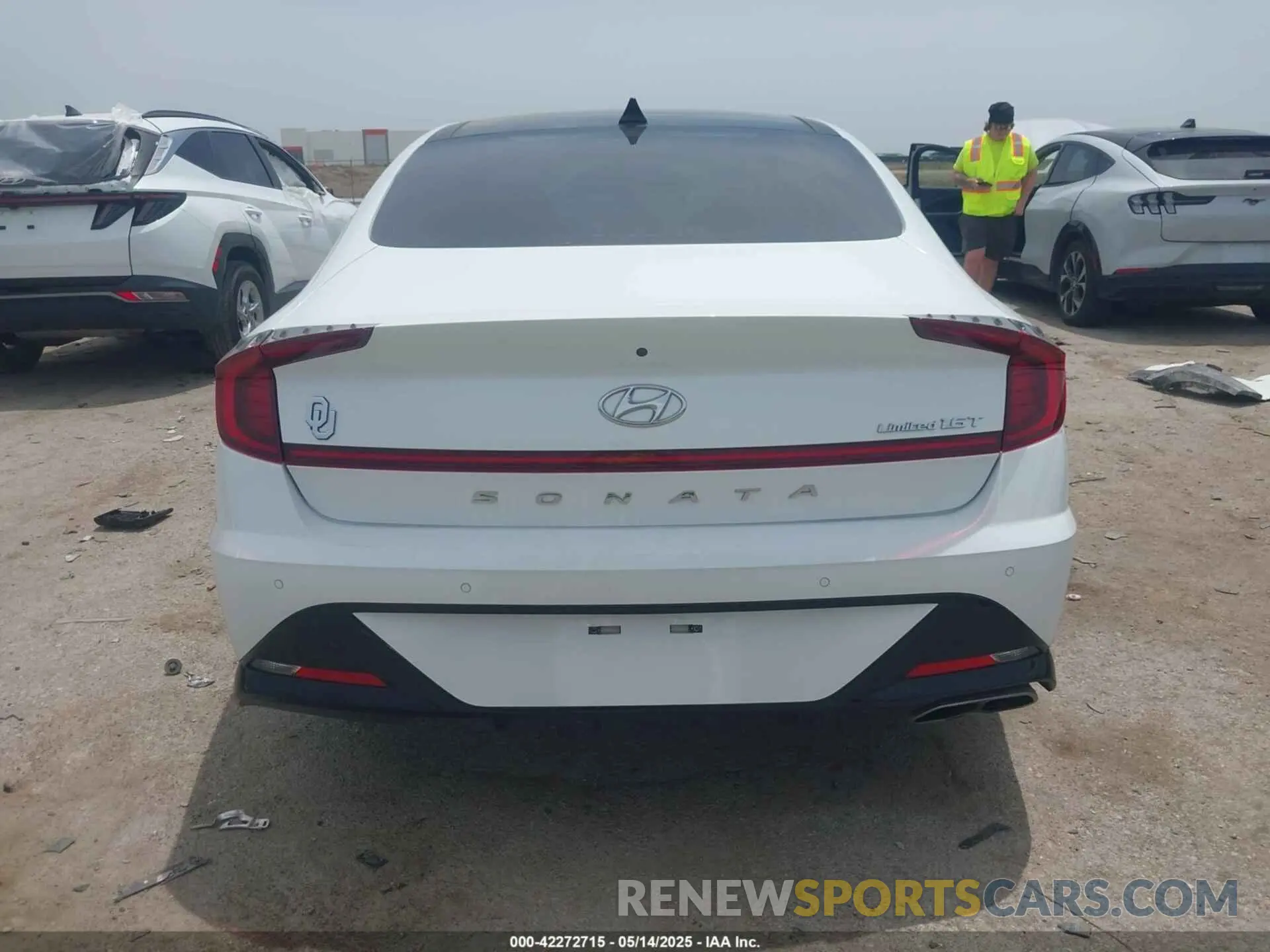 16 fotografías del automóvil dañado 5NPEH4J25LH025263 HYUNDAI SONATA 2020