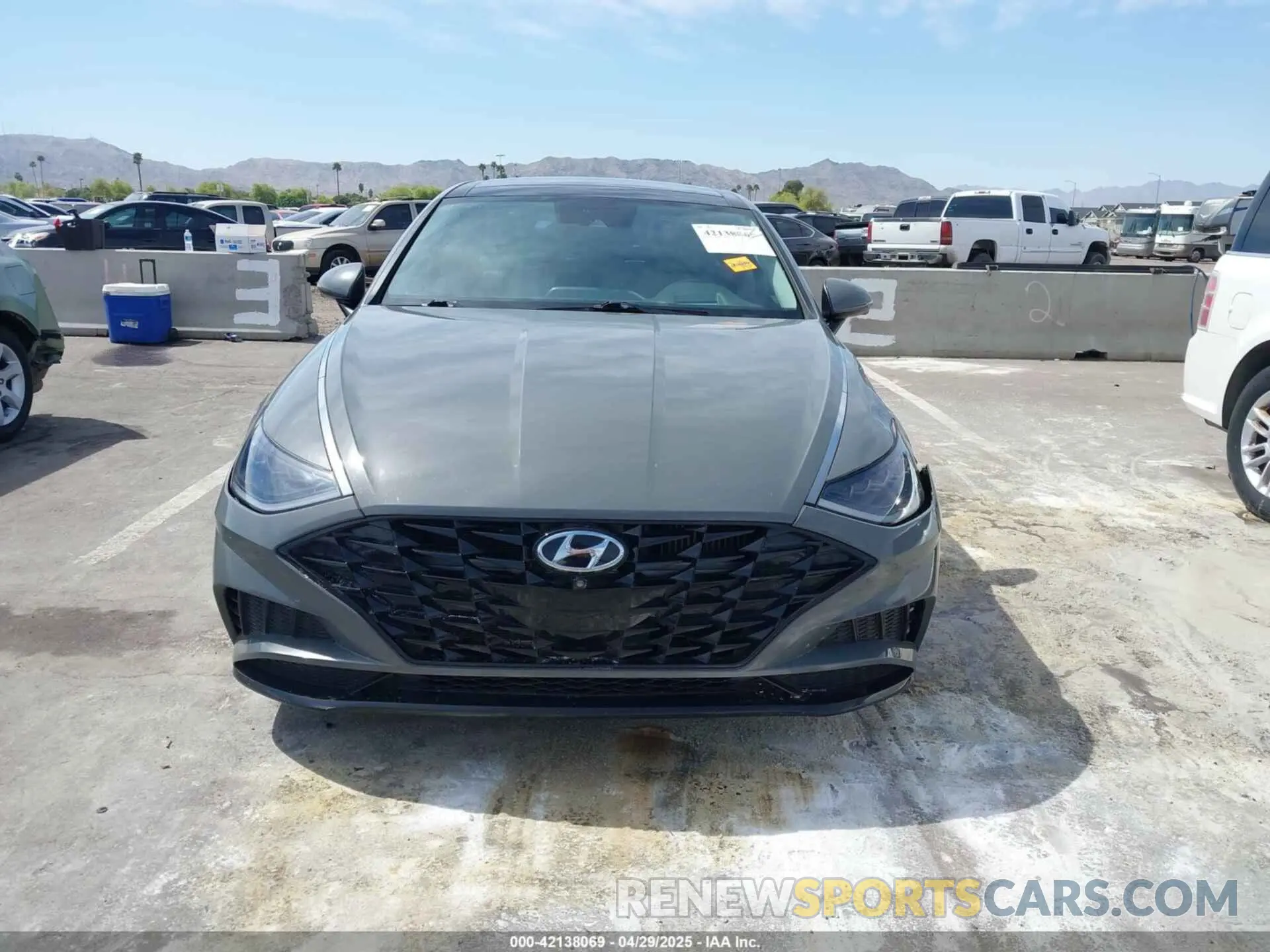 12 fotografías del automóvil dañado 5NPEH4J29LH050604 HYUNDAI SONATA 2020