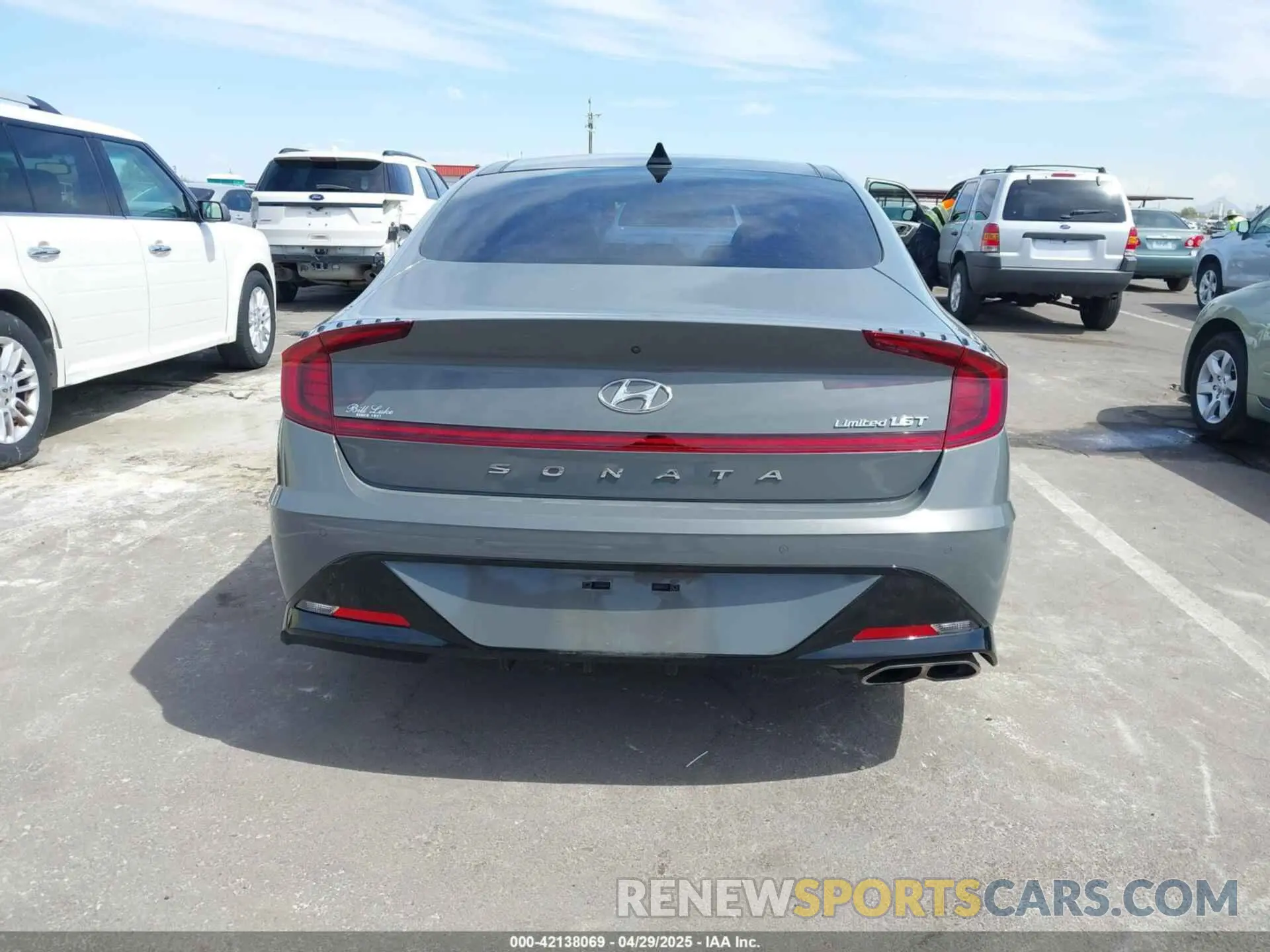 16 fotografías del automóvil dañado 5NPEH4J29LH050604 HYUNDAI SONATA 2020