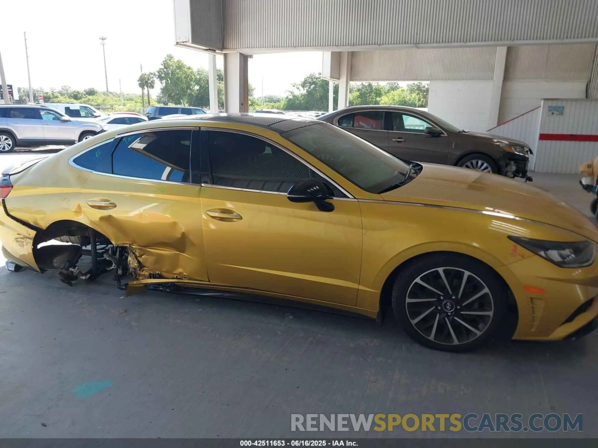 13 fotografías del automóvil dañado 5NPEJ4J20LH022601 HYUNDAI SONATA 2020