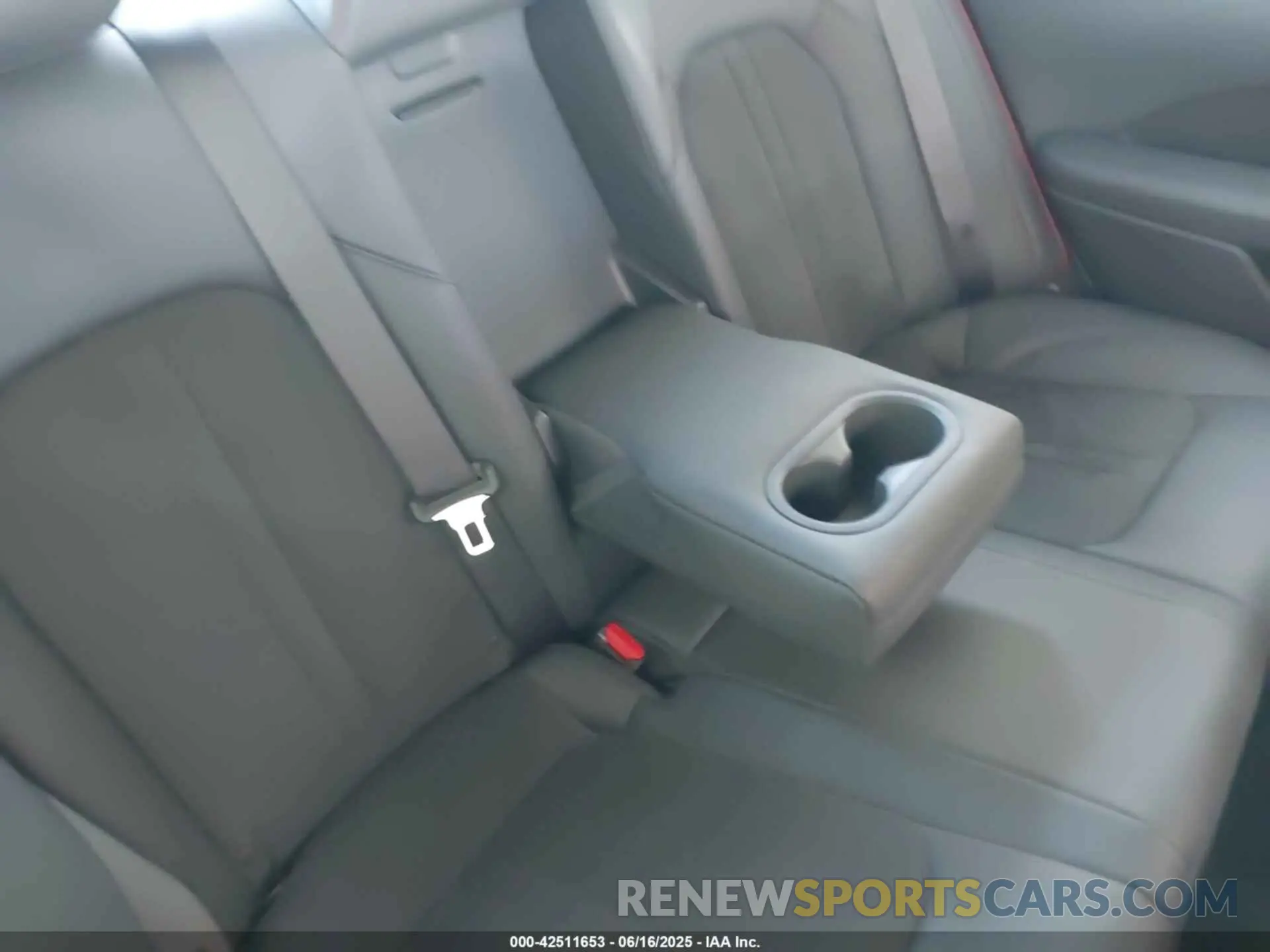 8 fotografías del automóvil dañado 5NPEJ4J20LH022601 HYUNDAI SONATA 2020