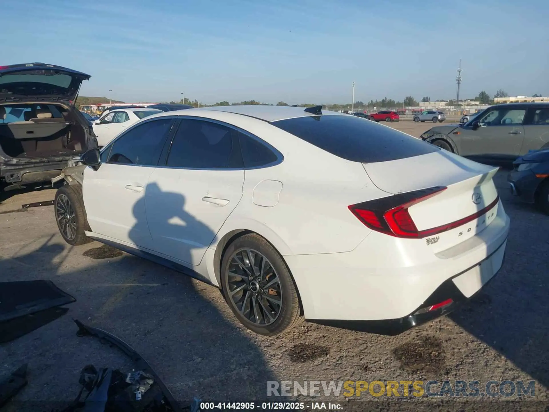 3 fotografías del automóvil dañado 5NPEJ4J24LH011004 HYUNDAI SONATA 2020