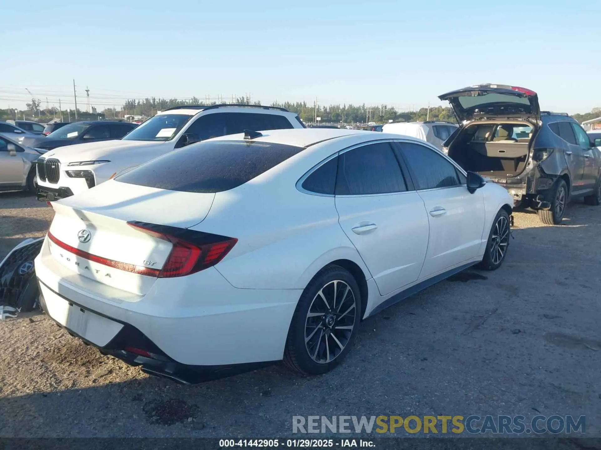 4 fotografías del automóvil dañado 5NPEJ4J24LH011004 HYUNDAI SONATA 2020