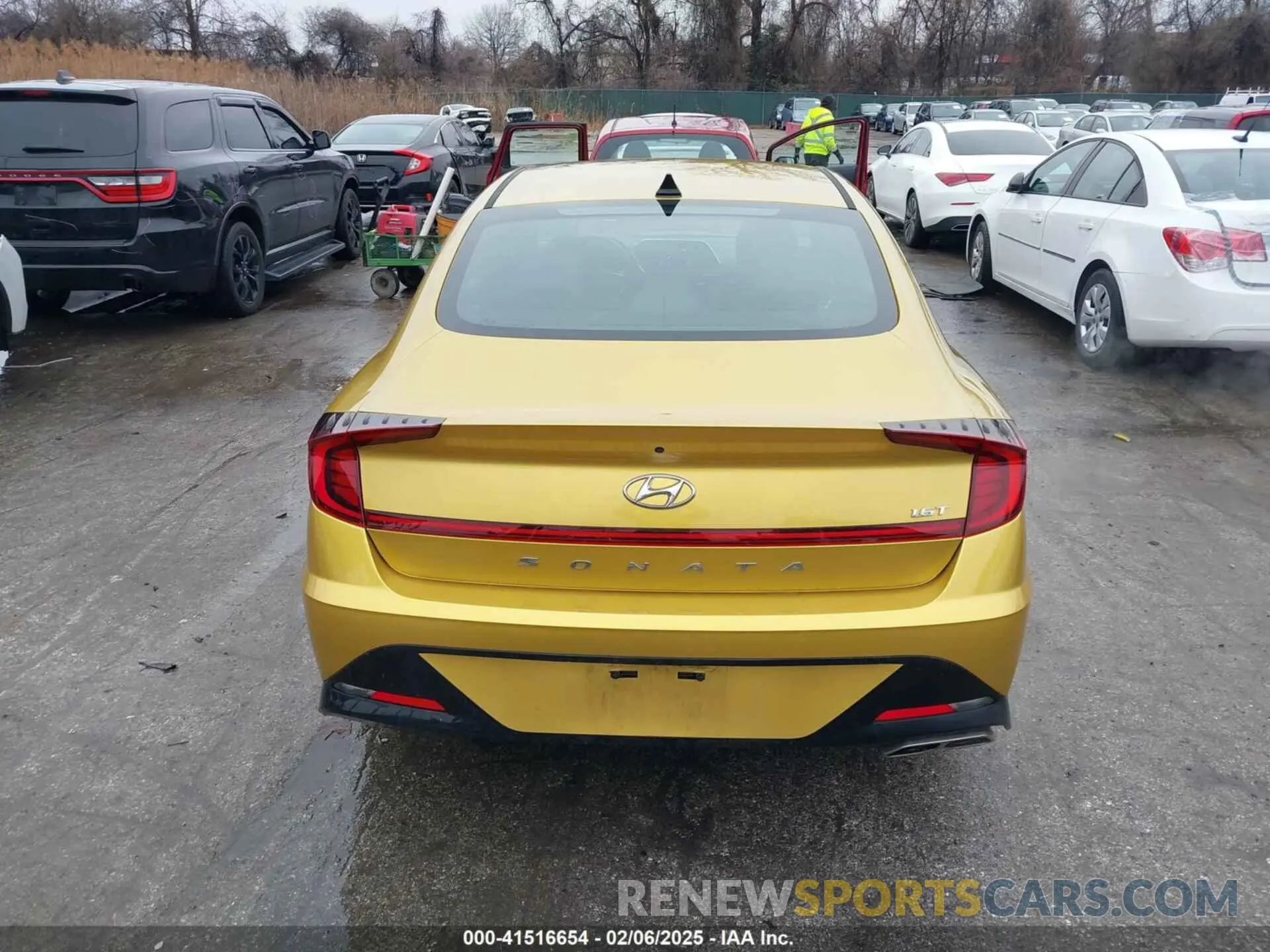 16 fotografías del automóvil dañado 5NPEJ4J27LH015645 HYUNDAI SONATA 2020