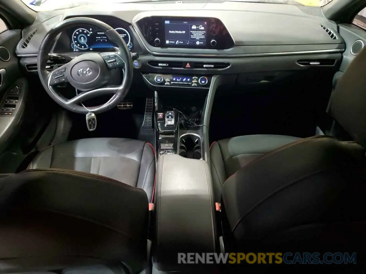 8 fotografías del automóvil dañado 5NPEJ4J29LH043401 HYUNDAI SONATA 2020