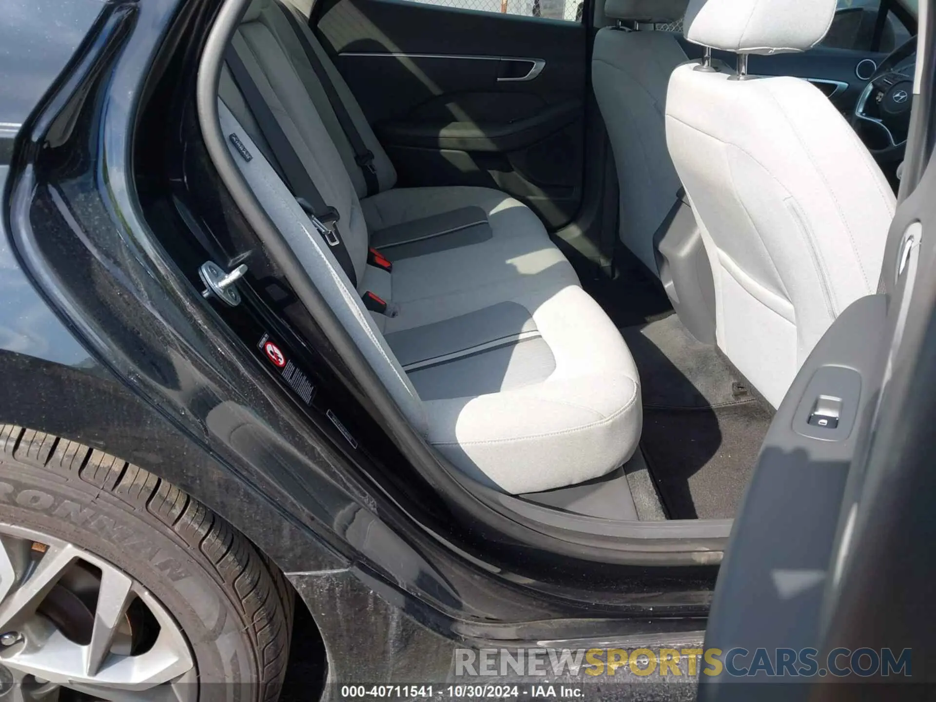 8 fotografías del automóvil dañado 5NPEL4JA0LH012121 HYUNDAI SONATA 2020