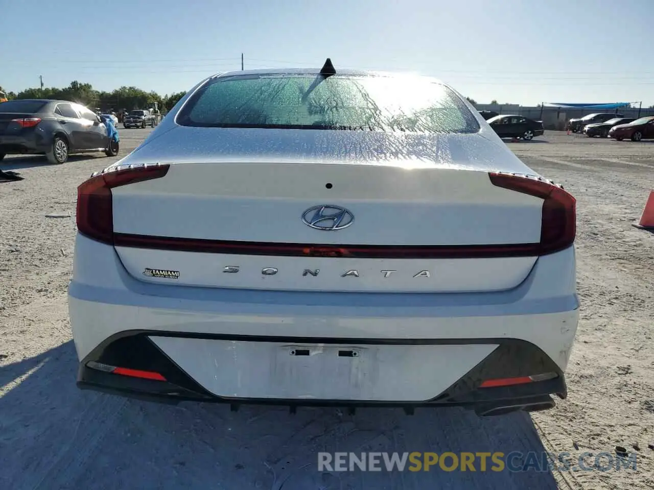 6 fotografías del automóvil dañado 5NPEL4JA0LH014015 HYUNDAI SONATA 2020