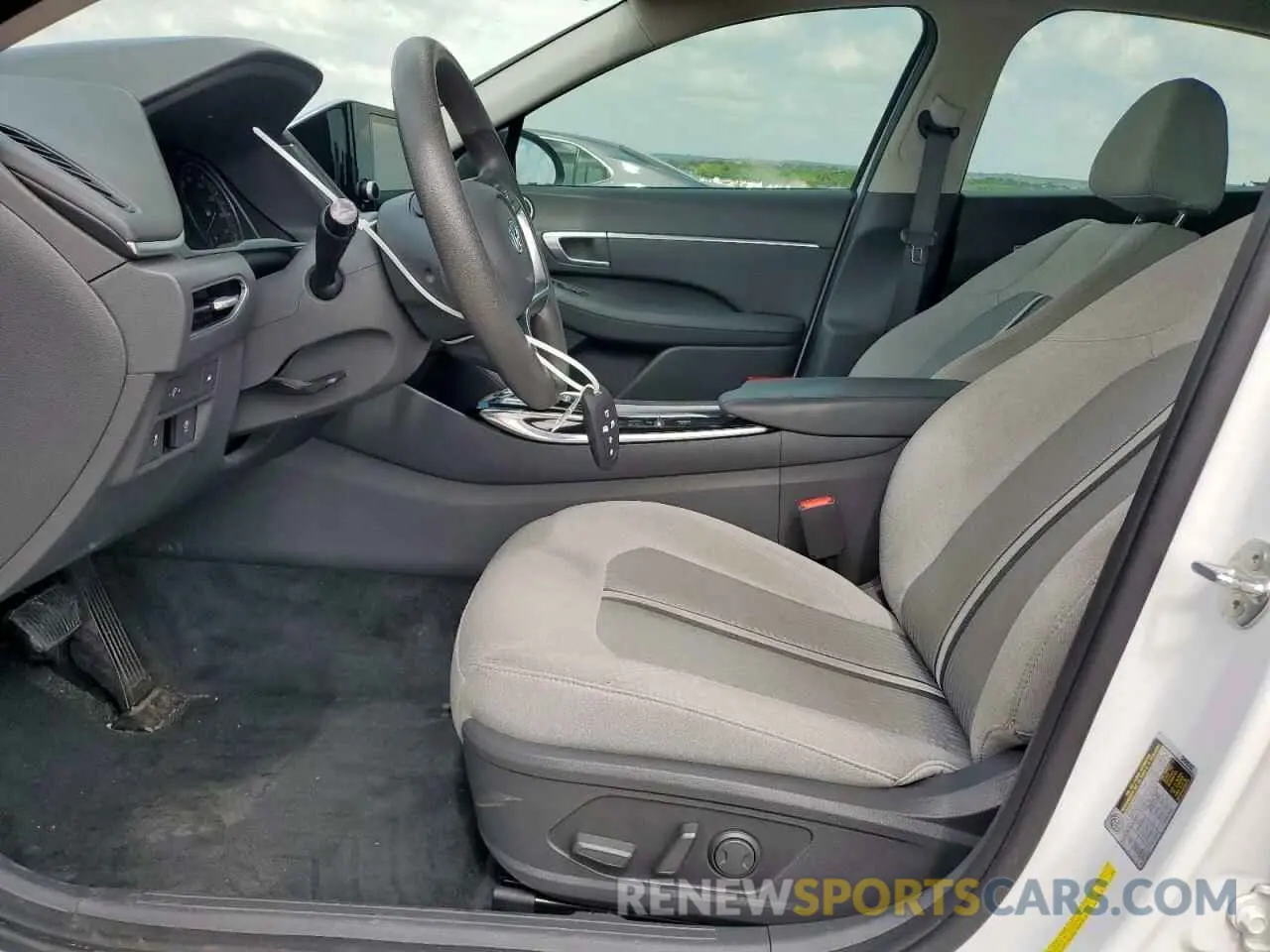7 fotografías del automóvil dañado 5NPEL4JA0LH053574 HYUNDAI SONATA 2020