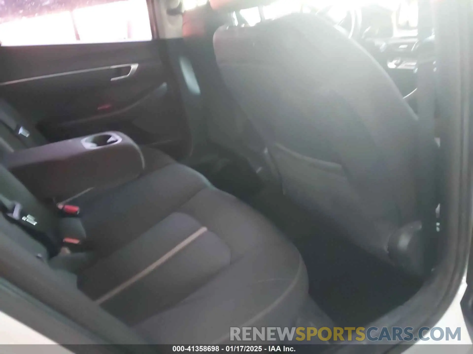 8 fotografías del automóvil dañado 5NPEL4JA1LH056936 HYUNDAI SONATA 2020