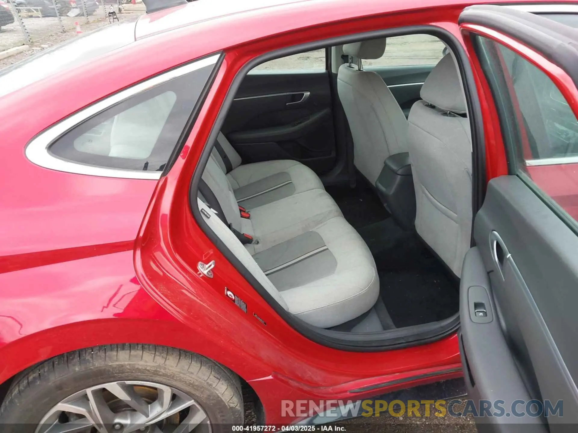 8 fotografías del automóvil dañado 5NPEL4JA4LH057711 HYUNDAI SONATA 2020