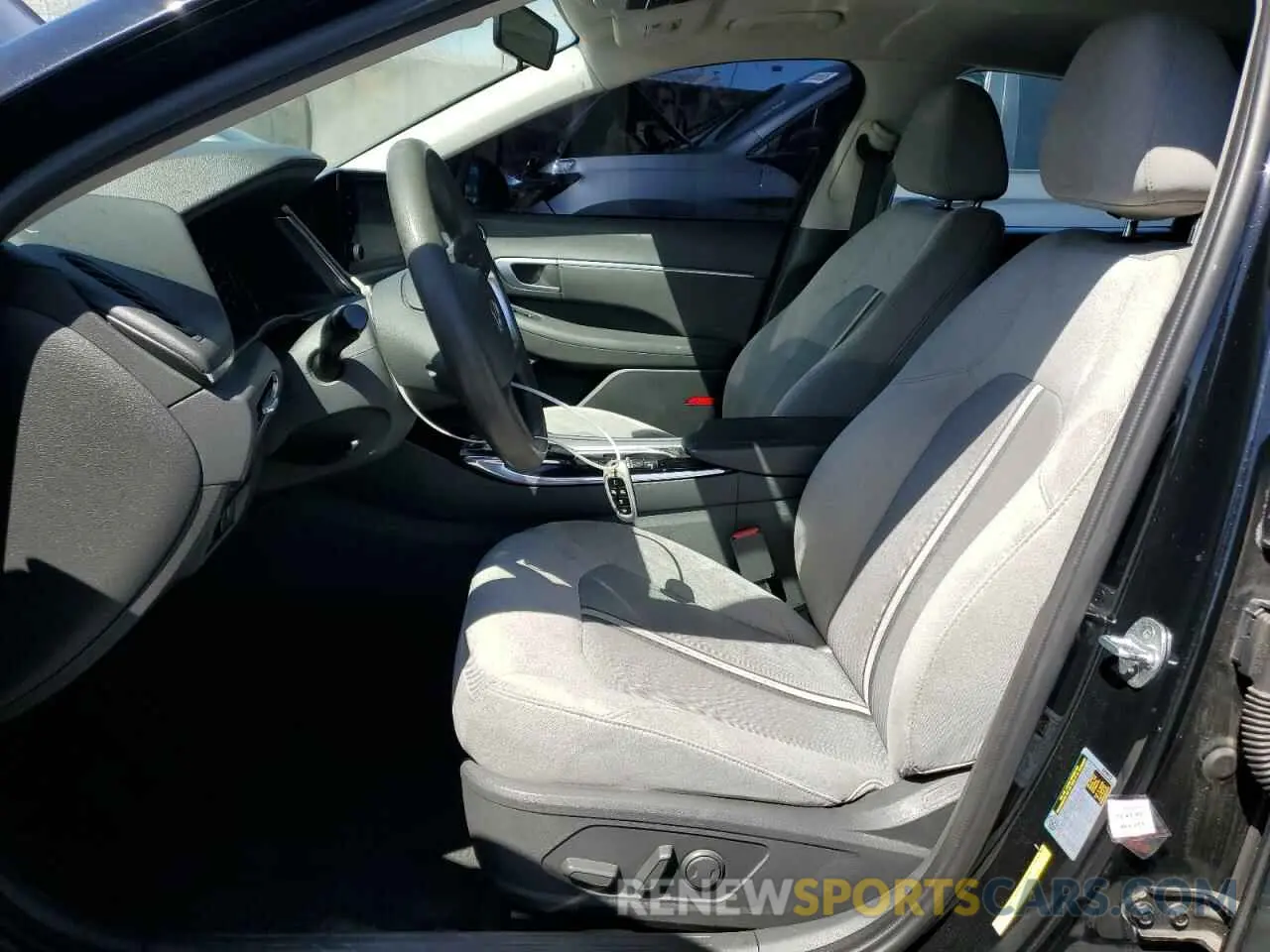 7 fotografías del automóvil dañado 5NPEL4JAXLH062105 HYUNDAI SONATA 2020
