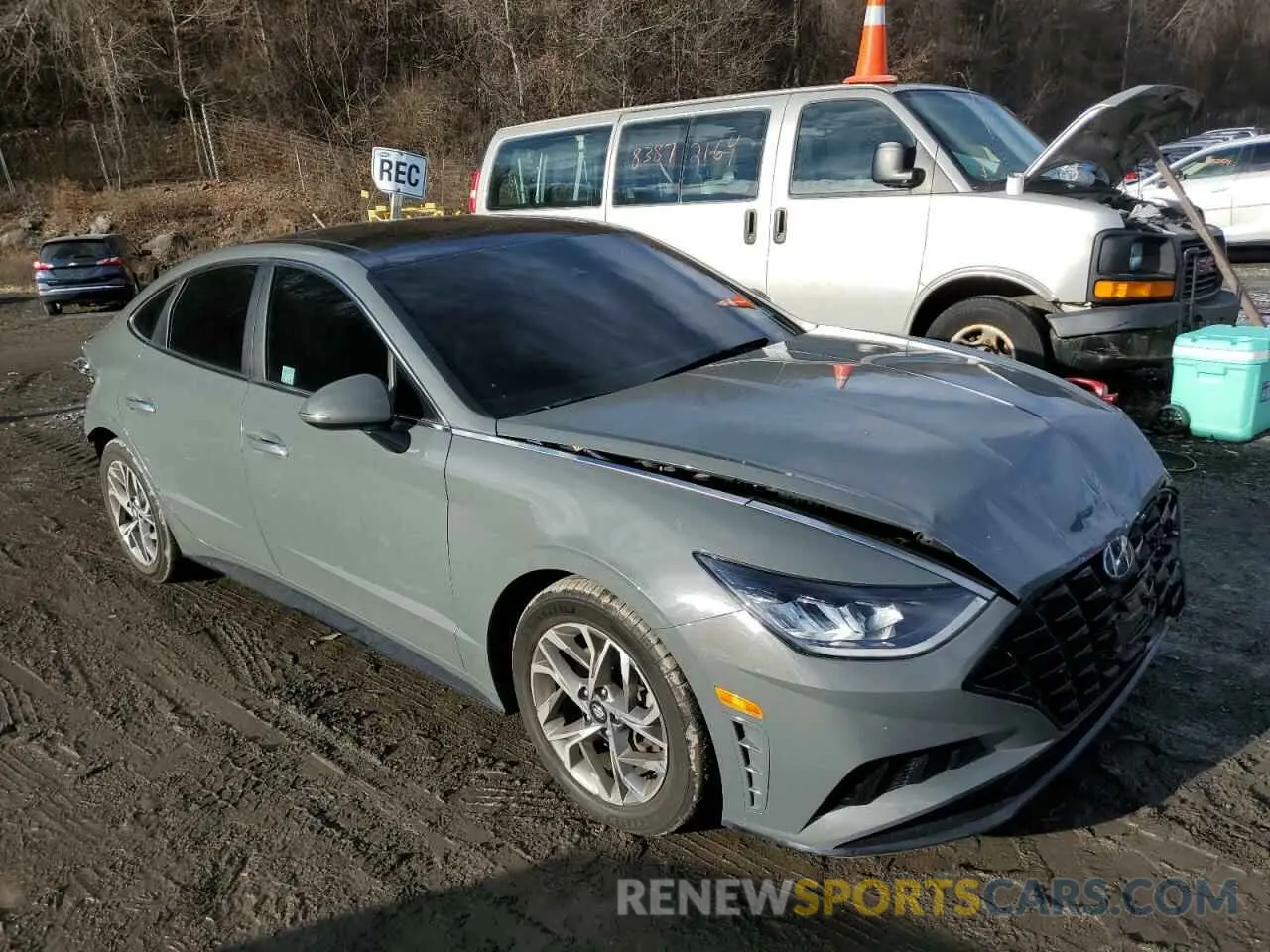 4 fotografías del automóvil dañado 5NPEF4JA2MH120572 HYUNDAI SONATA 2021