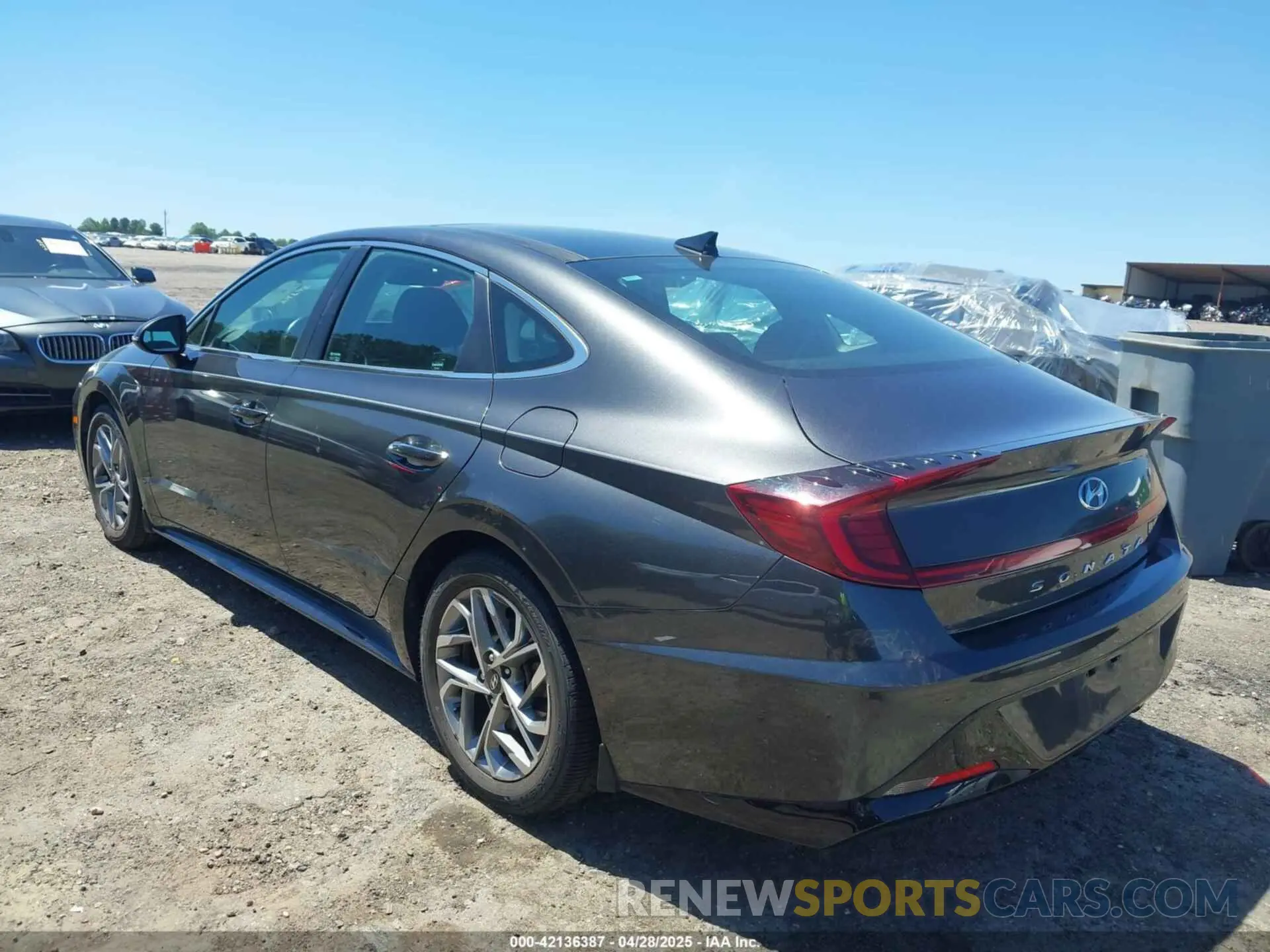3 fotografías del automóvil dañado 5NPEF4JA6MH083431 HYUNDAI SONATA 2021