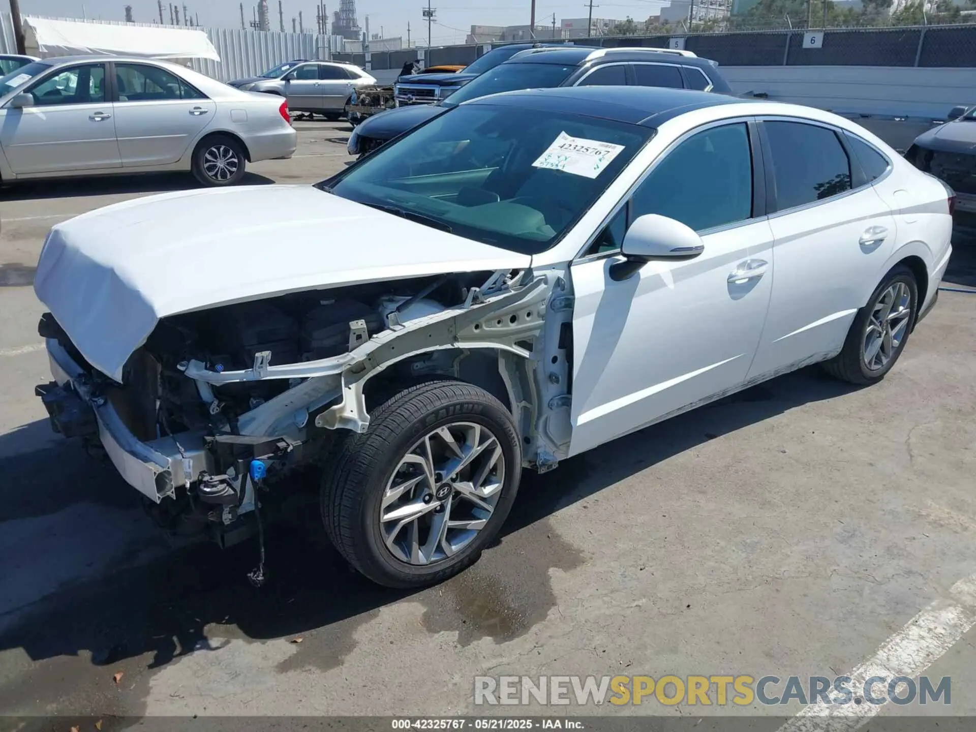 2 fotografías del automóvil dañado 5NPEF4JA6MH089844 HYUNDAI SONATA 2021