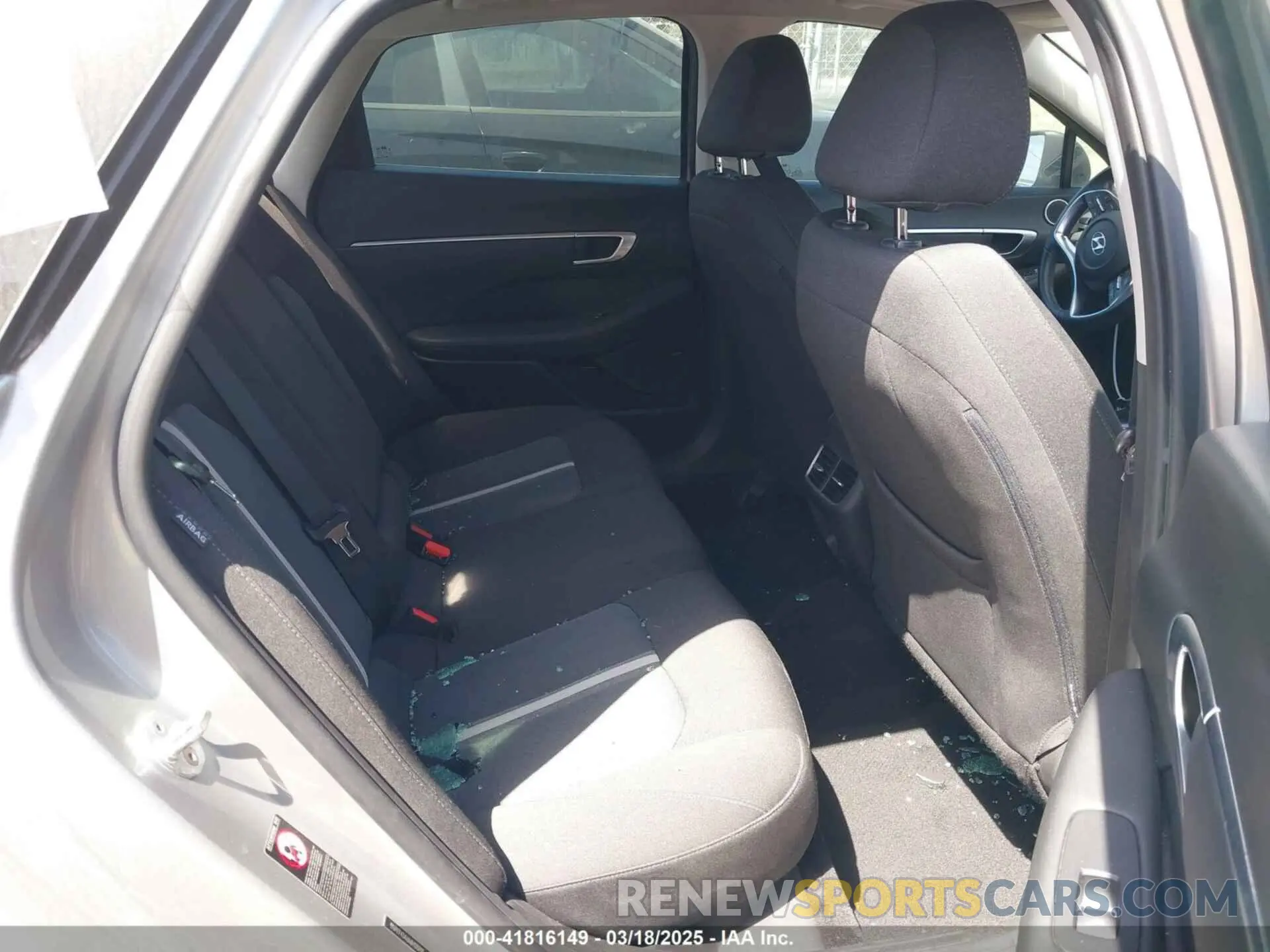 8 fotografías del automóvil dañado 5NPEF4JA6MH120705 HYUNDAI SONATA 2021