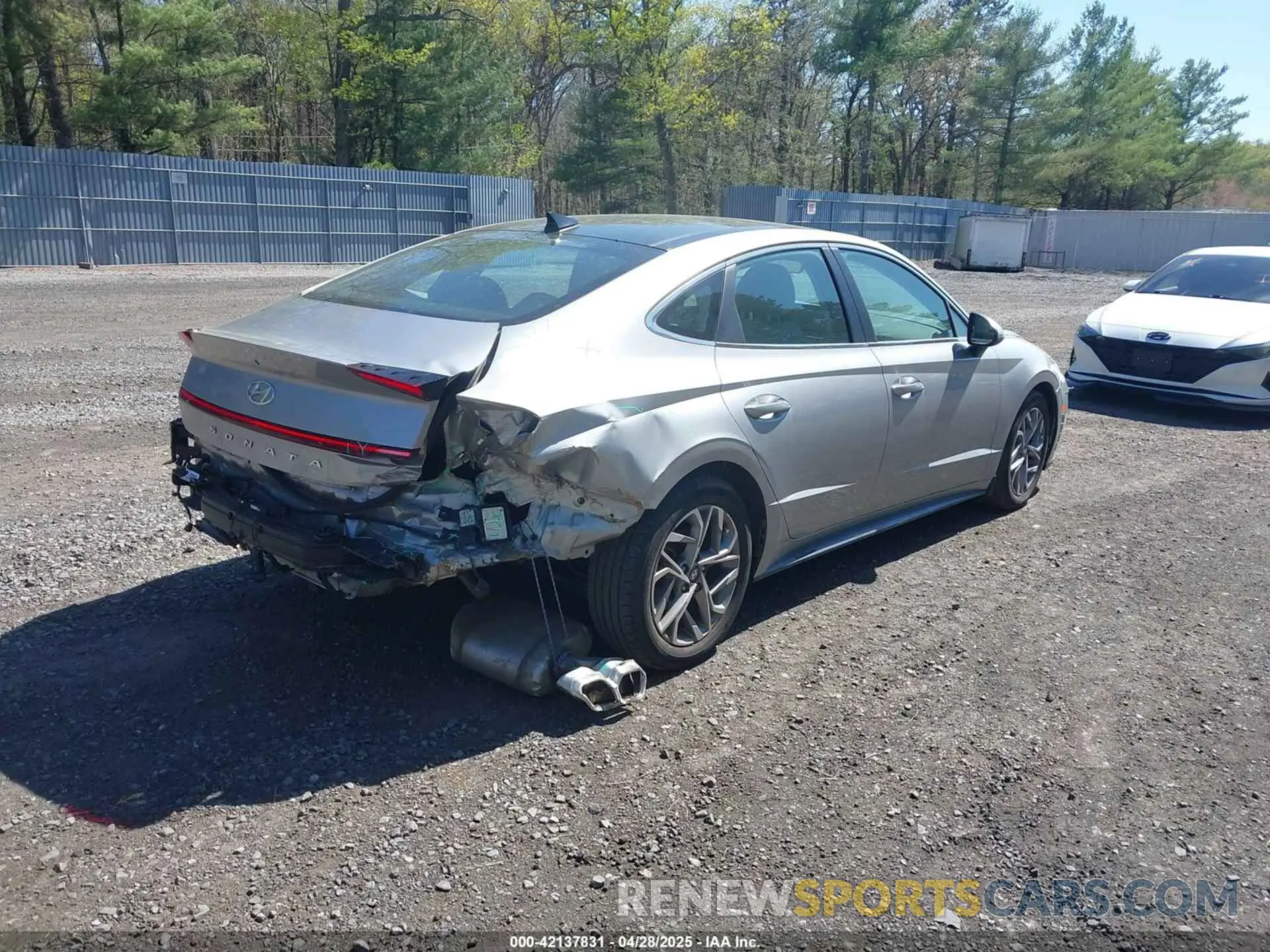 4 fotografías del automóvil dañado 5NPEF4JA7MH097046 HYUNDAI SONATA 2021