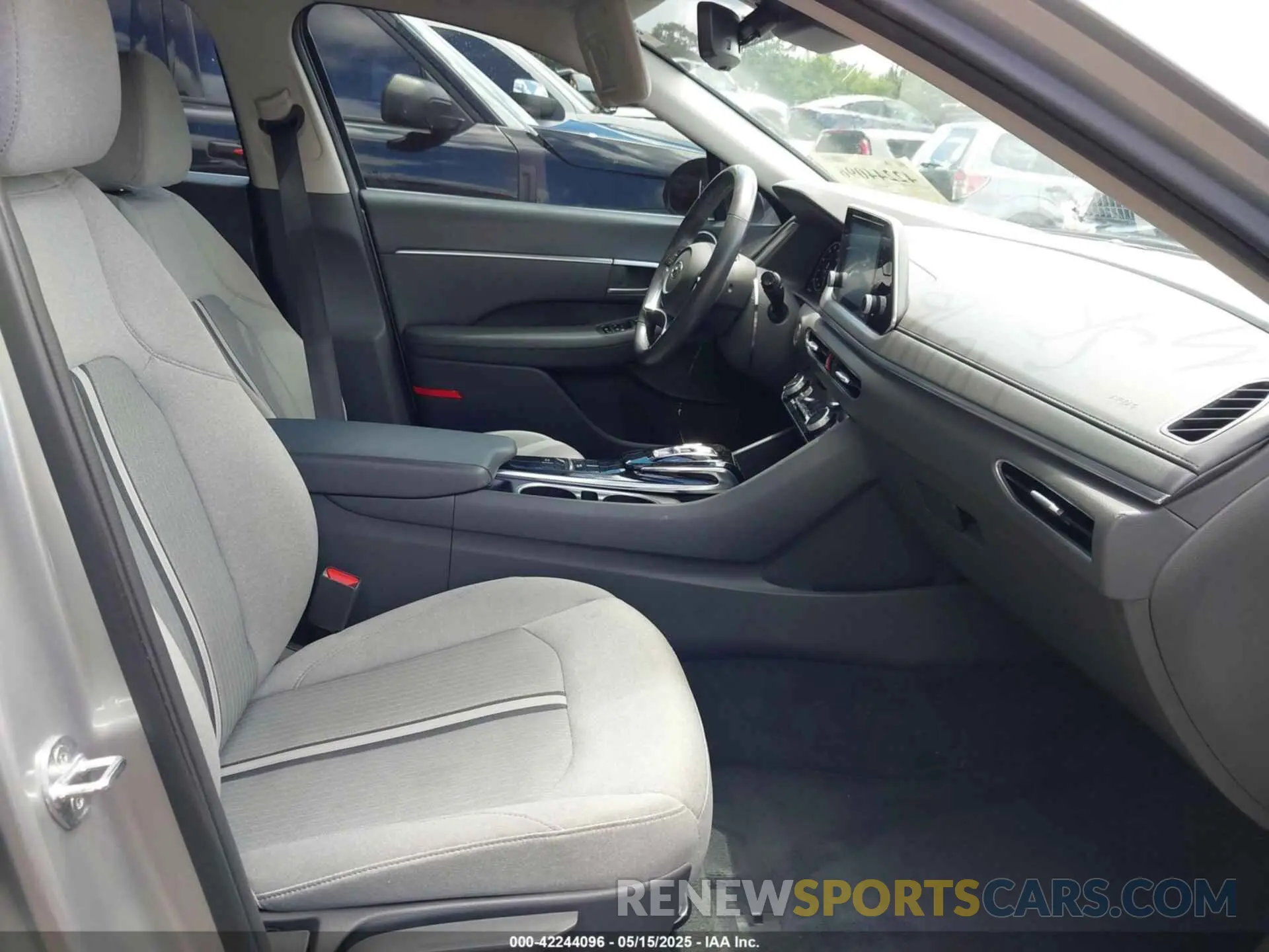 5 fotografías del automóvil dañado 5NPEF4JA8MH125663 HYUNDAI SONATA 2021