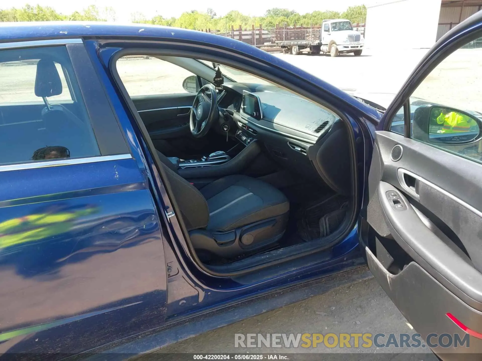 5 fotografías del automóvil dañado 5NPEG4JA0MH074995 HYUNDAI SONATA 2021