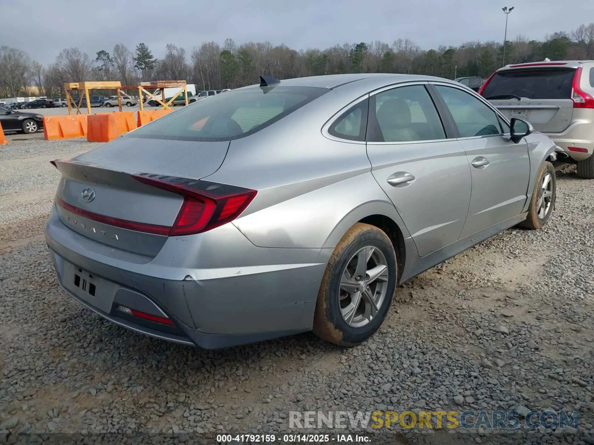 4 fotografías del automóvil dañado 5NPEG4JA0MH108871 HYUNDAI SONATA 2021