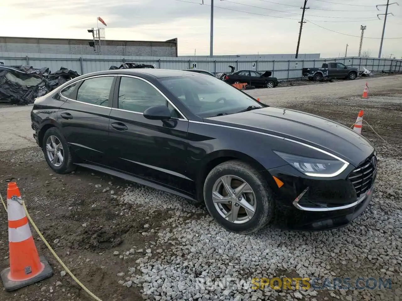 4 fotografías del automóvil dañado 5NPEG4JA1MH071586 HYUNDAI SONATA 2021