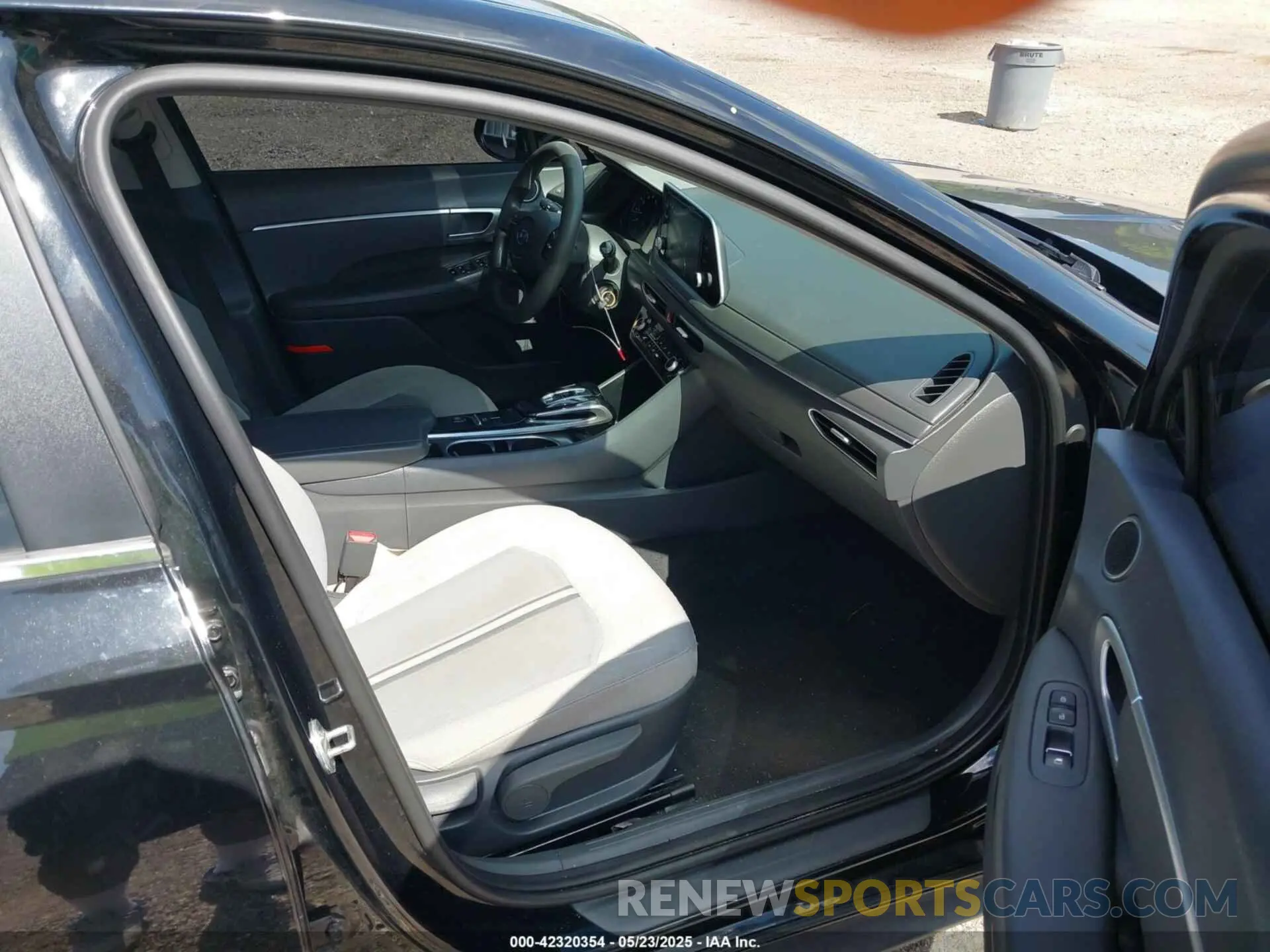 5 fotografías del automóvil dañado 5NPEG4JA1MH079669 HYUNDAI SONATA 2021