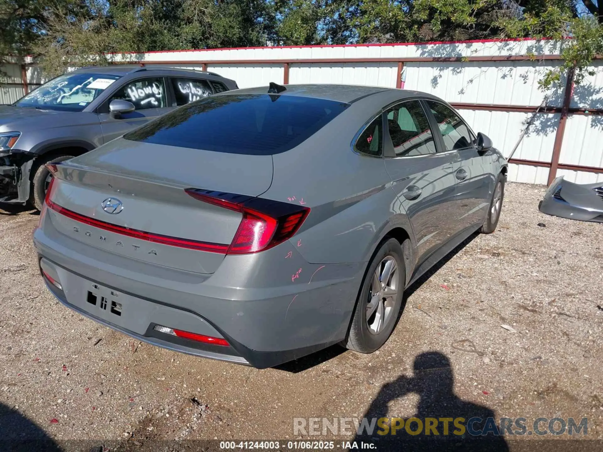 4 fotografías del automóvil dañado 5NPEG4JA3MH127110 HYUNDAI SONATA 2021