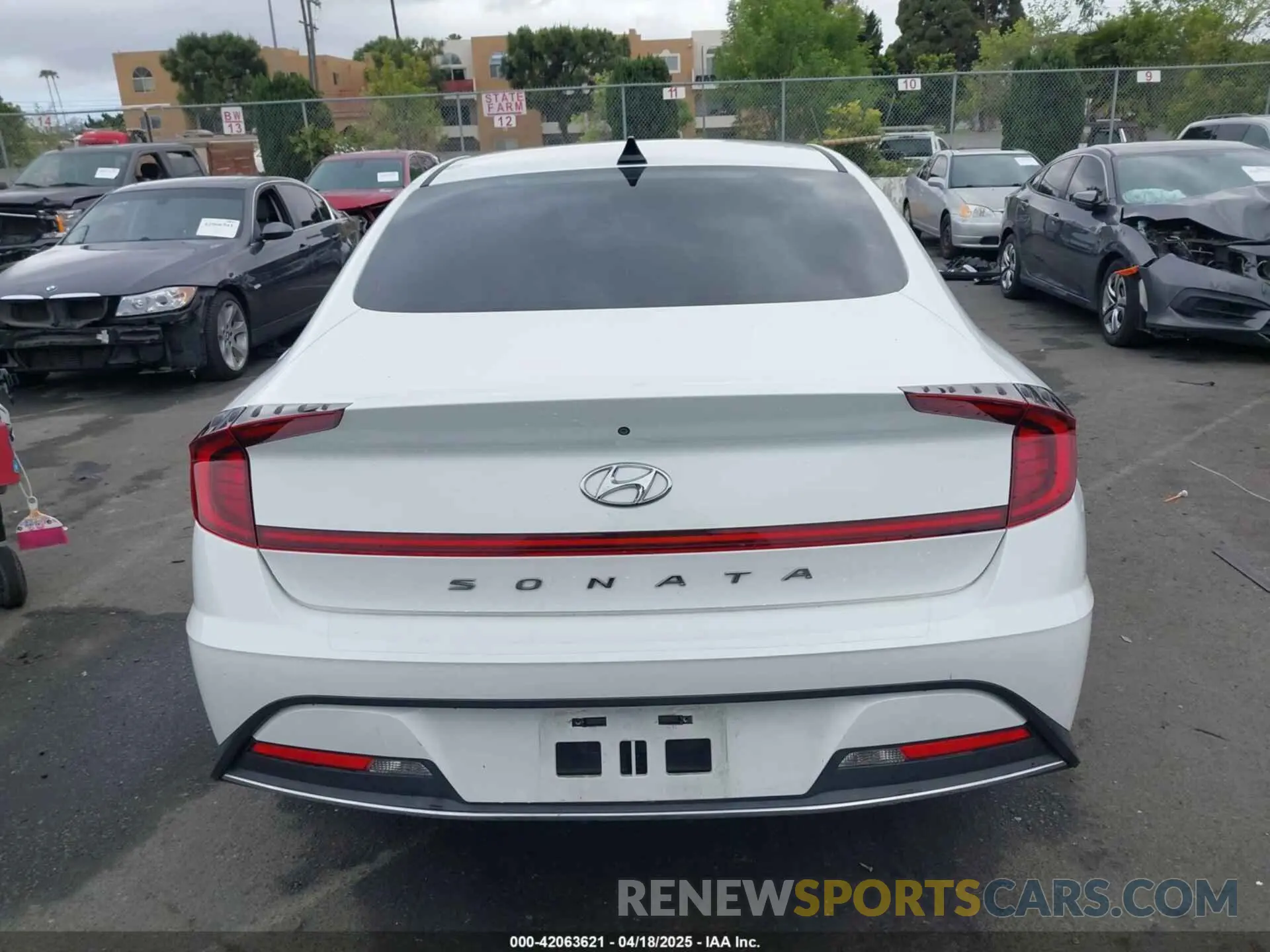 16 fotografías del automóvil dañado 5NPEG4JA5MH100572 HYUNDAI SONATA 2021