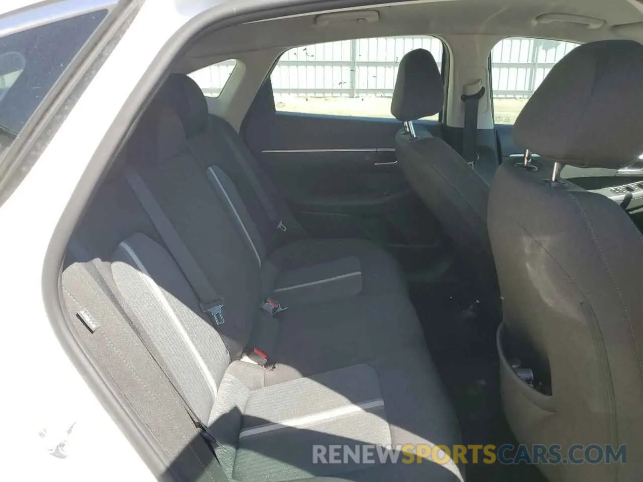 11 fotografías del automóvil dañado 5NPEG4JA5MH120563 HYUNDAI SONATA 2021