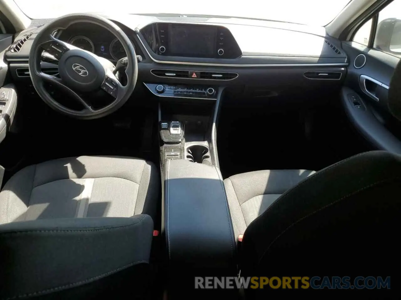 8 fotografías del automóvil dañado 5NPEG4JA5MH120563 HYUNDAI SONATA 2021