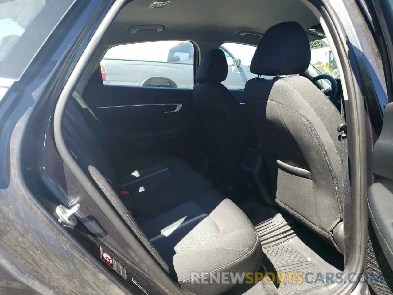 10 fotografías del automóvil dañado 5NPEG4JA6MH079795 HYUNDAI SONATA 2021