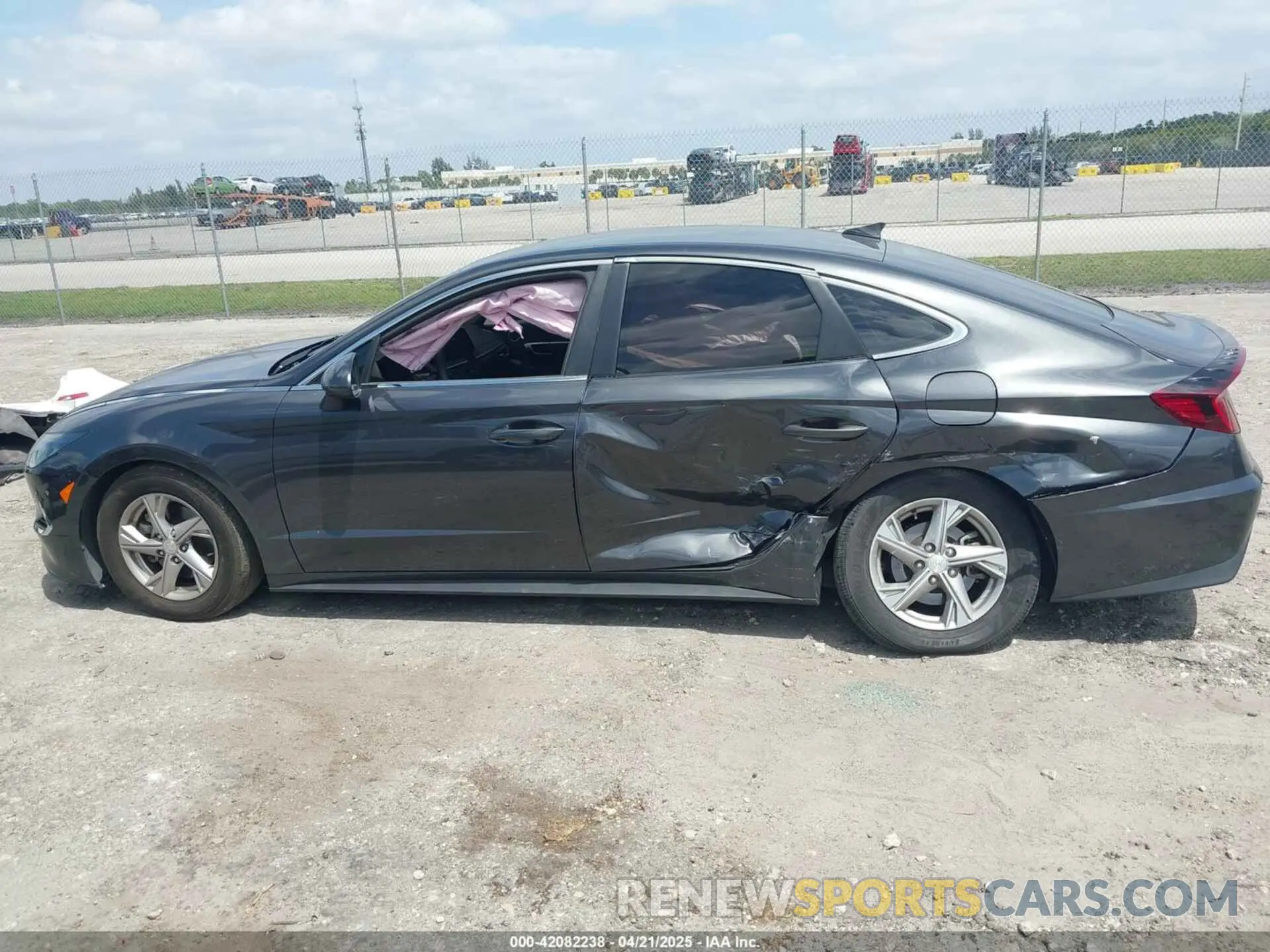14 fotografías del automóvil dañado 5NPEG4JA6MH105036 HYUNDAI SONATA 2021