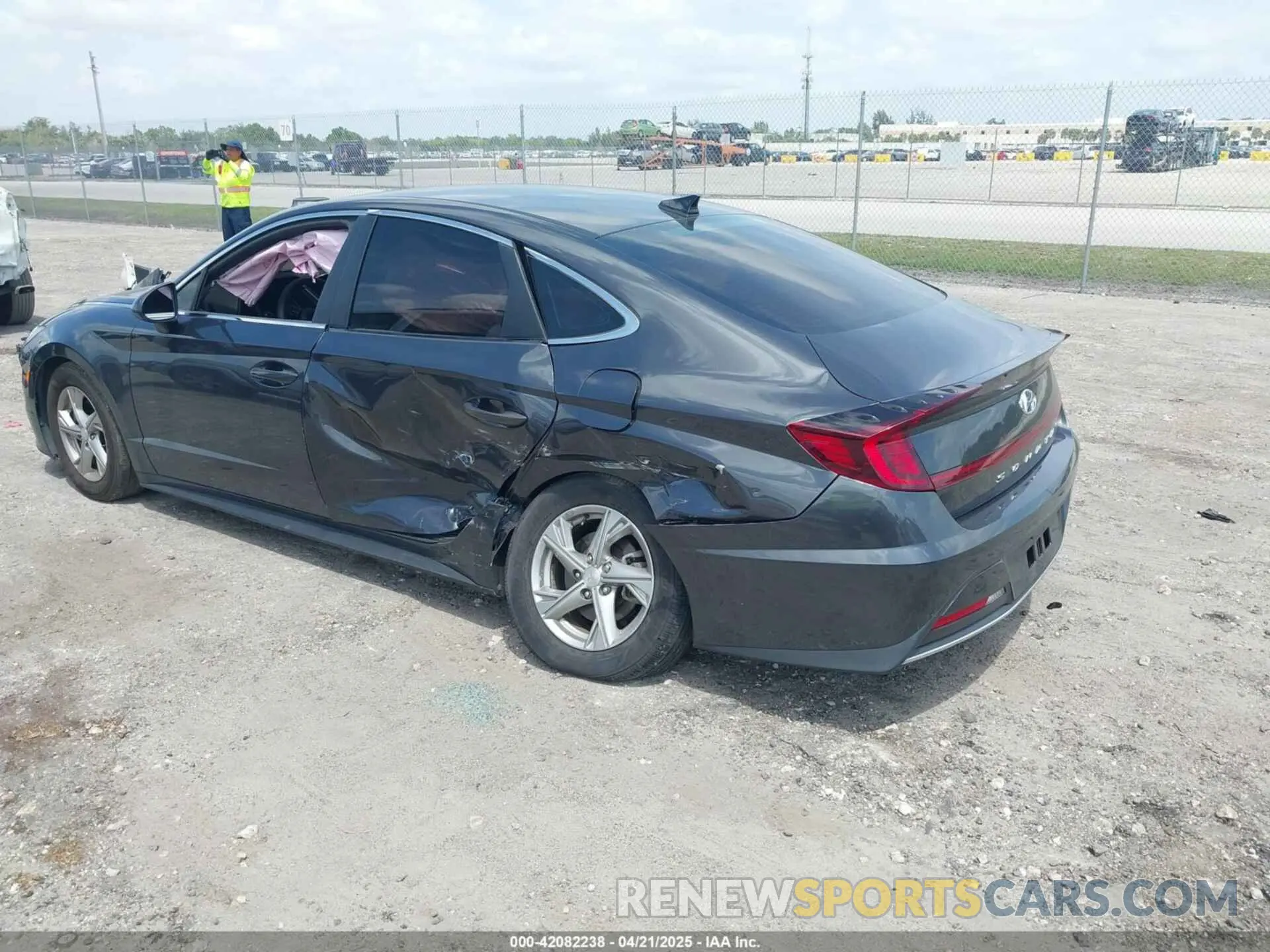 3 fotografías del automóvil dañado 5NPEG4JA6MH105036 HYUNDAI SONATA 2021