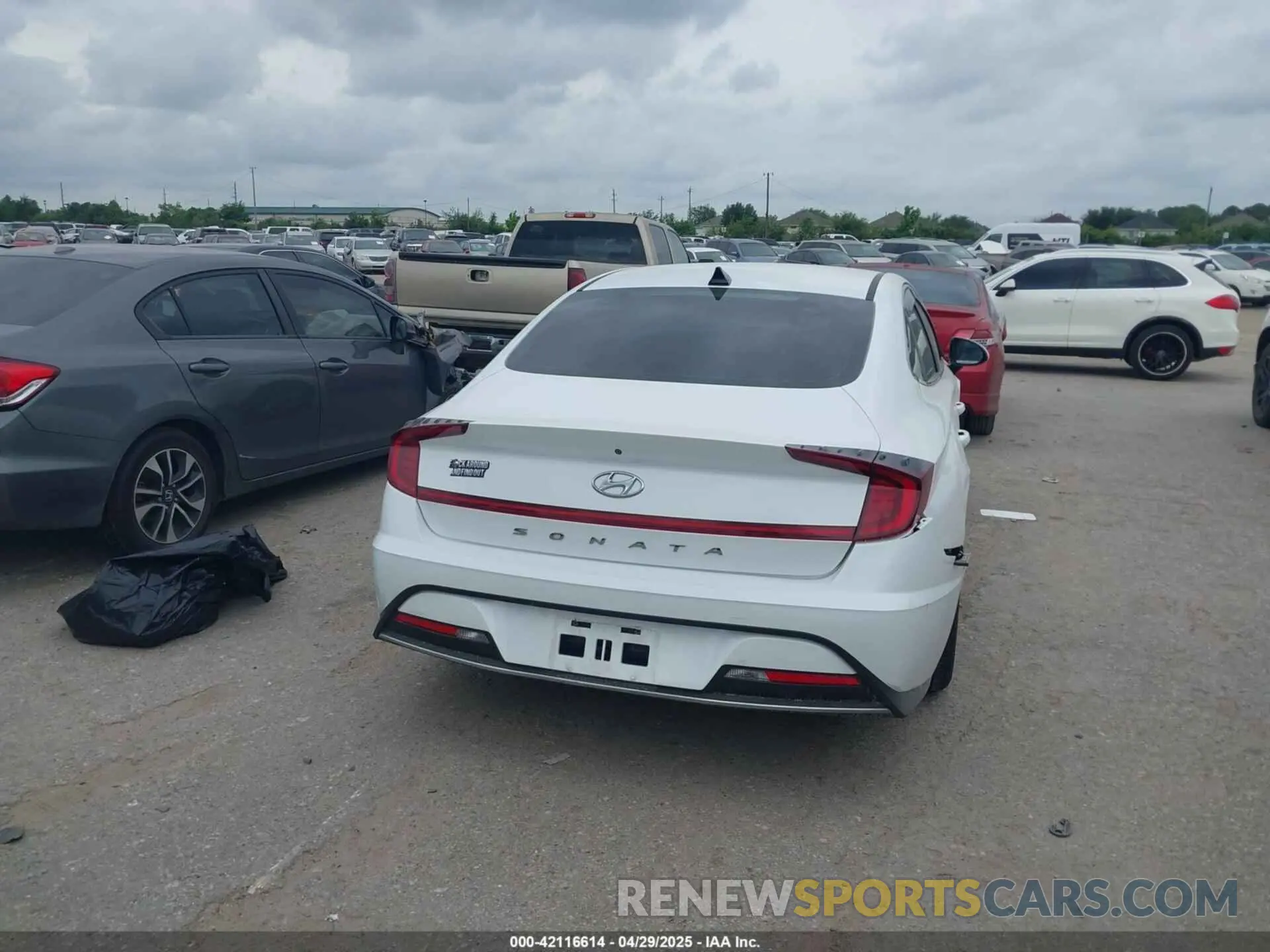 15 fotografías del automóvil dañado 5NPEG4JA6MH131152 HYUNDAI SONATA 2021