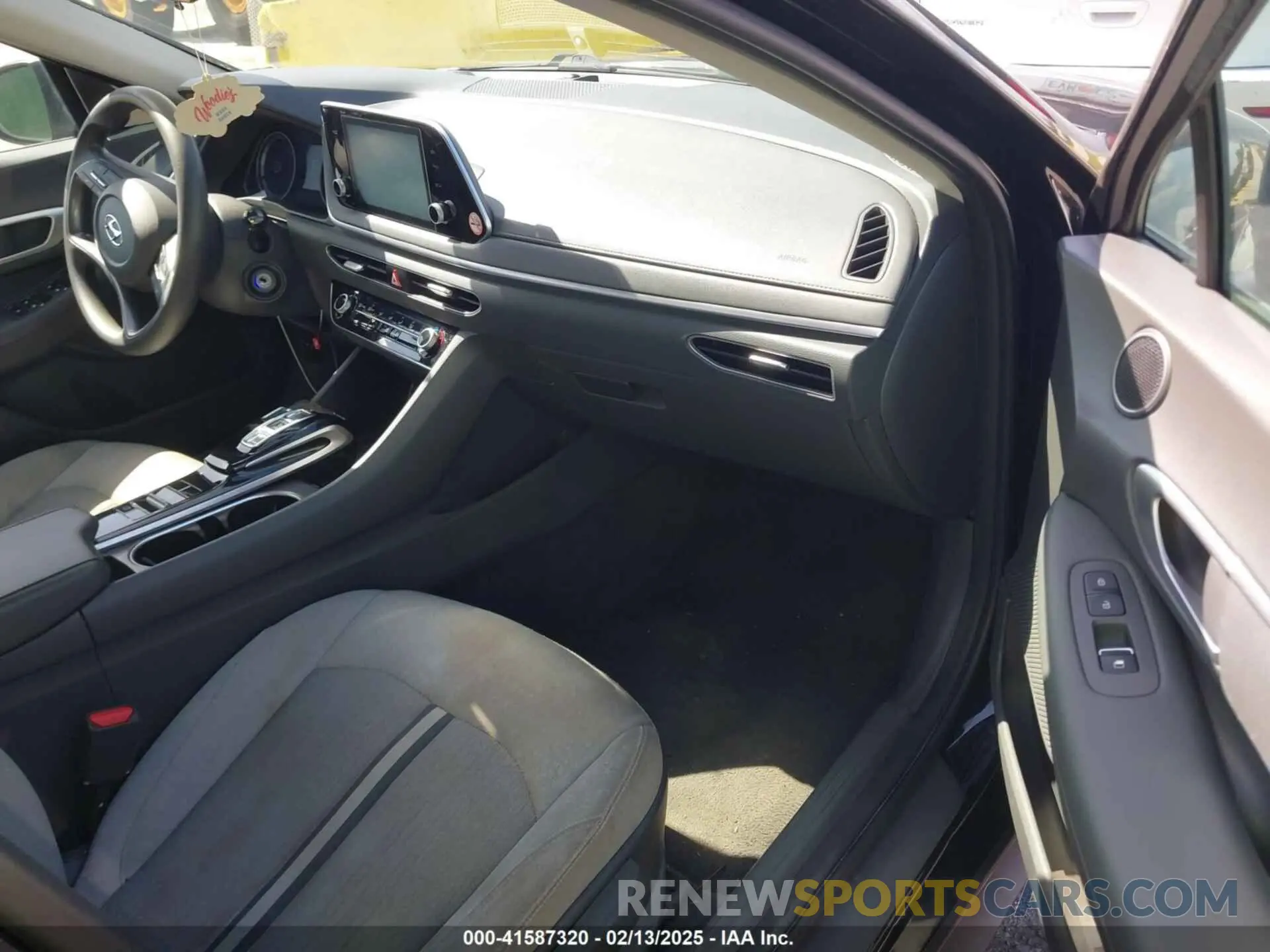 5 fotografías del automóvil dañado 5NPEG4JA7MH065369 HYUNDAI SONATA 2021