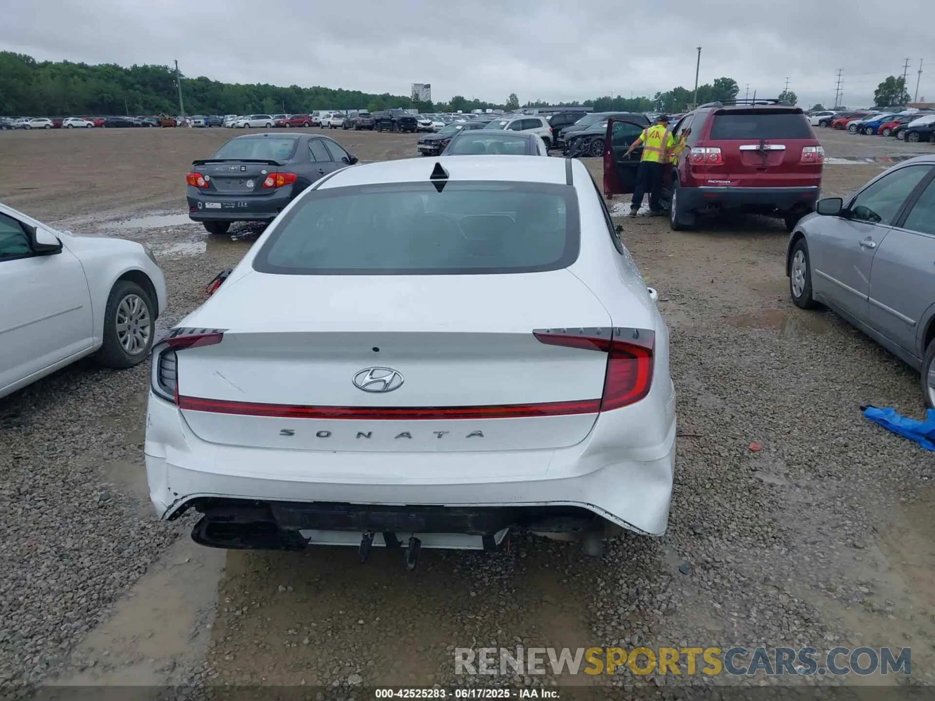 17 fotografías del automóvil dañado 5NPEG4JA7MH071351 HYUNDAI SONATA 2021