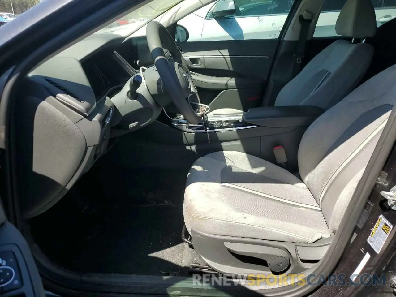 7 fotografías del automóvil dañado 5NPEG4JA7MH101982 HYUNDAI SONATA 2021