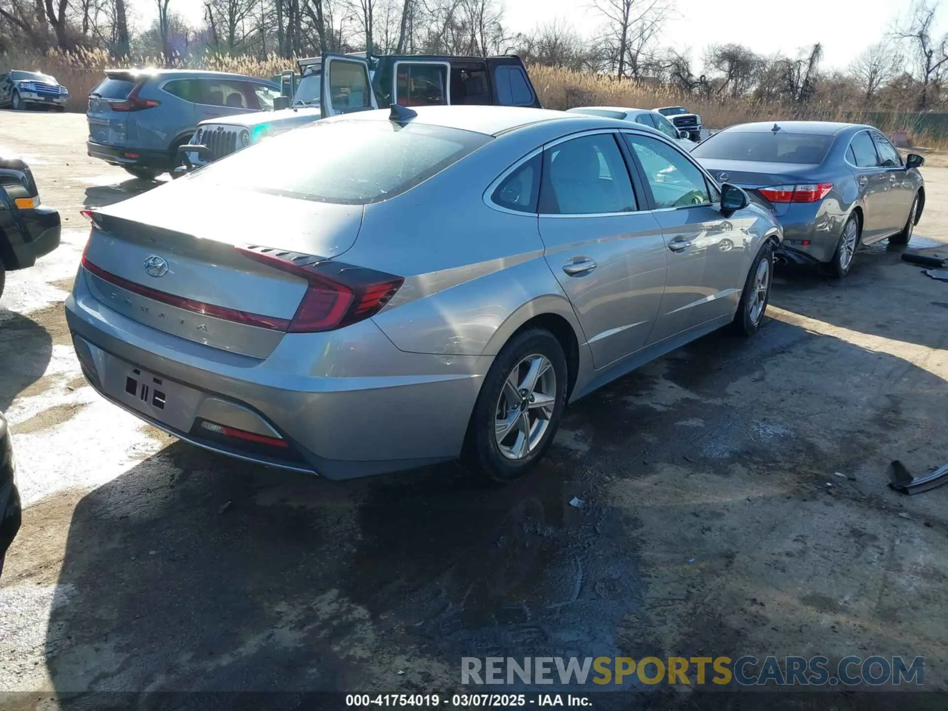 4 fotografías del automóvil dañado 5NPEG4JA8MH074923 HYUNDAI SONATA 2021
