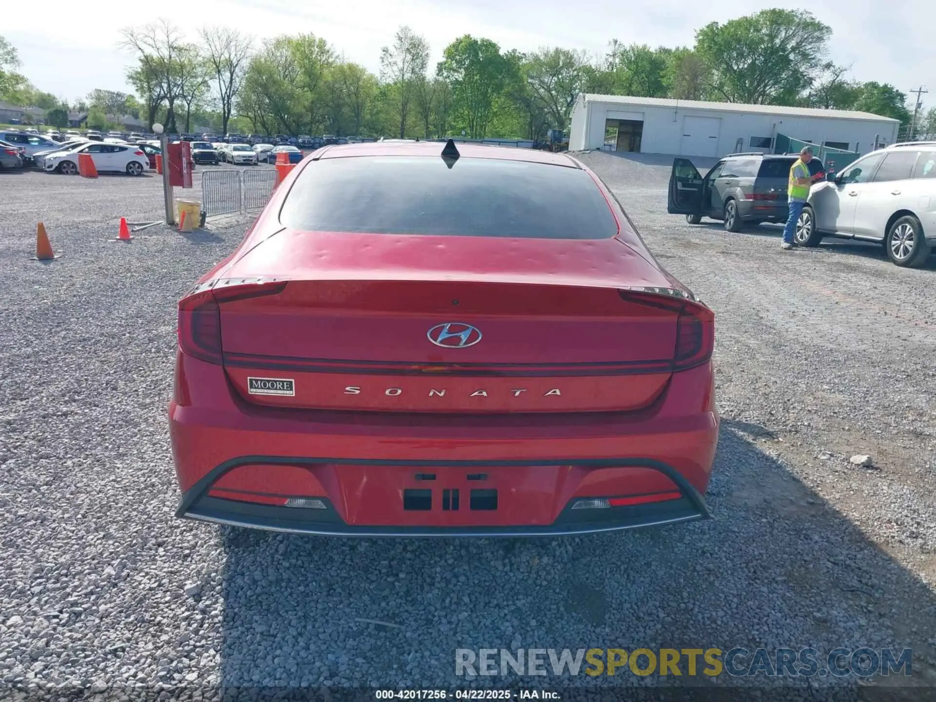 16 fotografías del automóvil dañado 5NPEG4JA9MH075109 HYUNDAI SONATA 2021