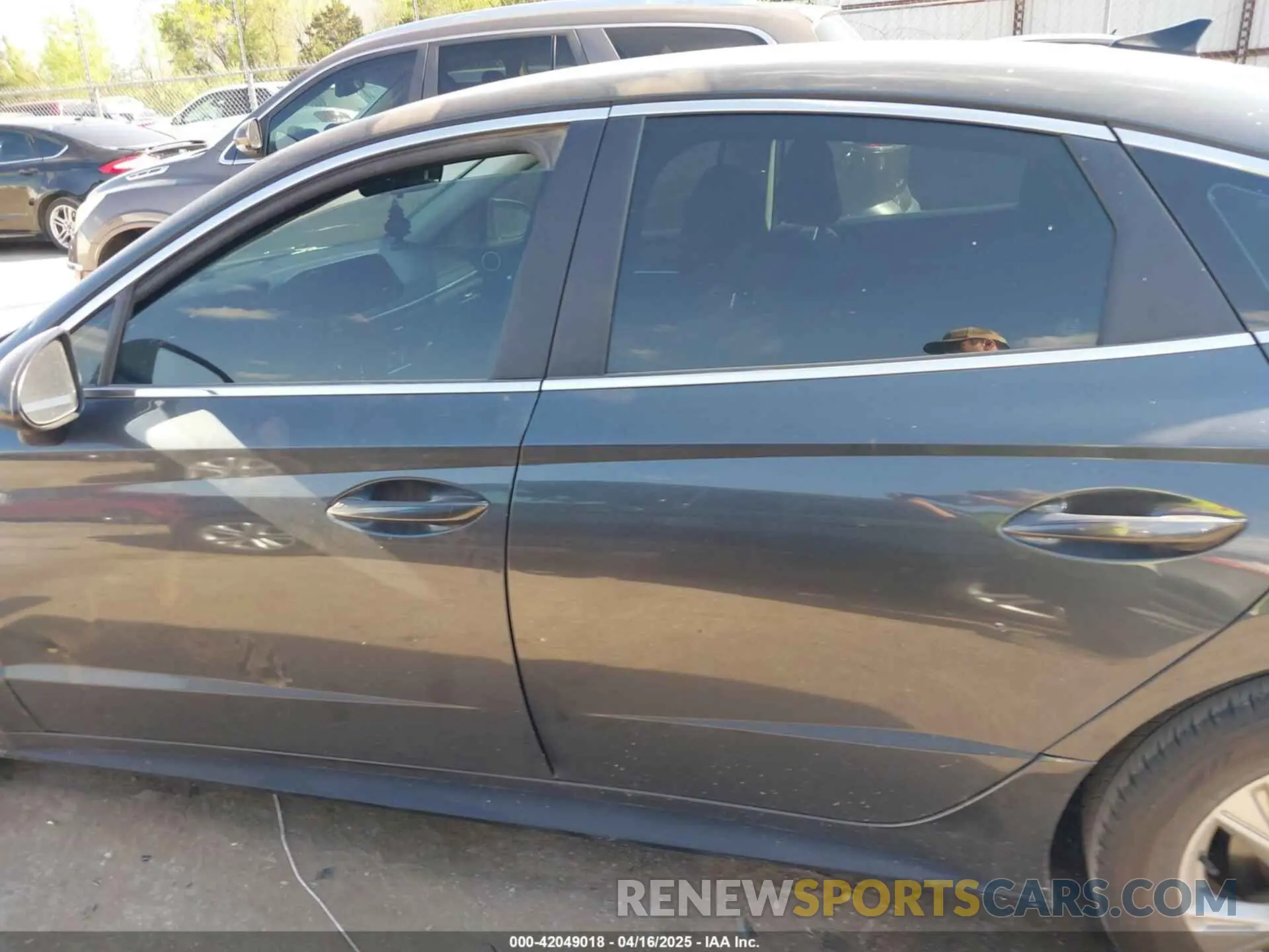 14 fotografías del automóvil dañado 5NPEG4JA9MH113342 HYUNDAI SONATA 2021
