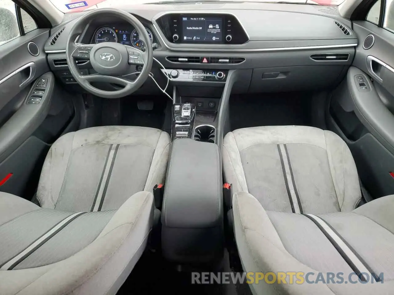 8 fotografías del automóvil dañado 5NPEG4JAXMH116976 HYUNDAI SONATA 2021