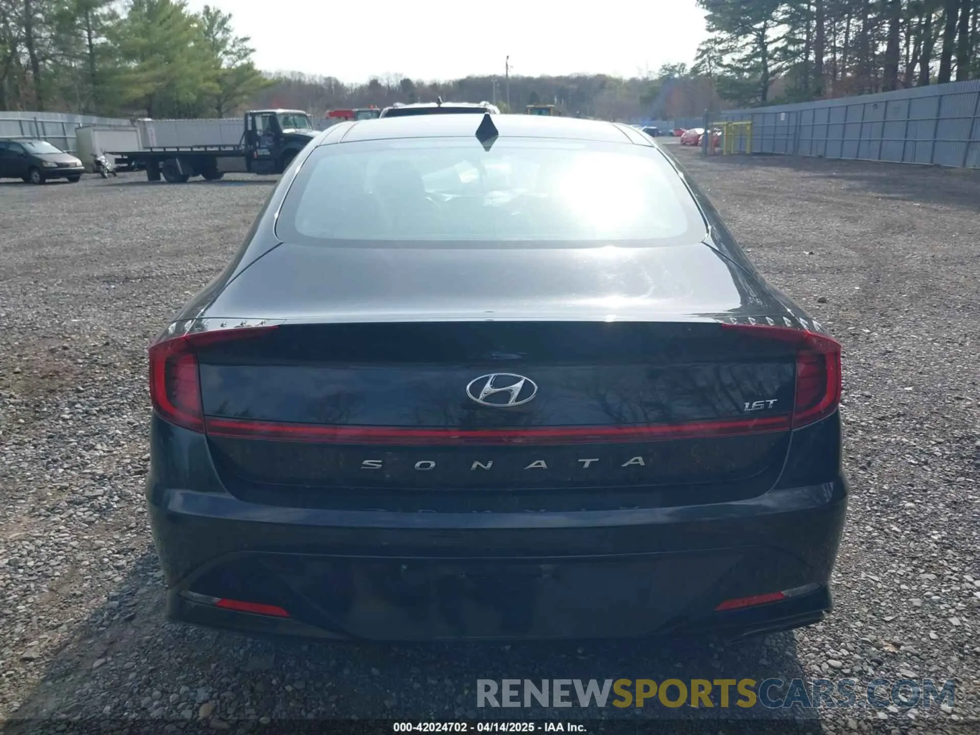 15 fotografías del automóvil dañado 5NPEJ4J22MH087242 HYUNDAI SONATA 2021